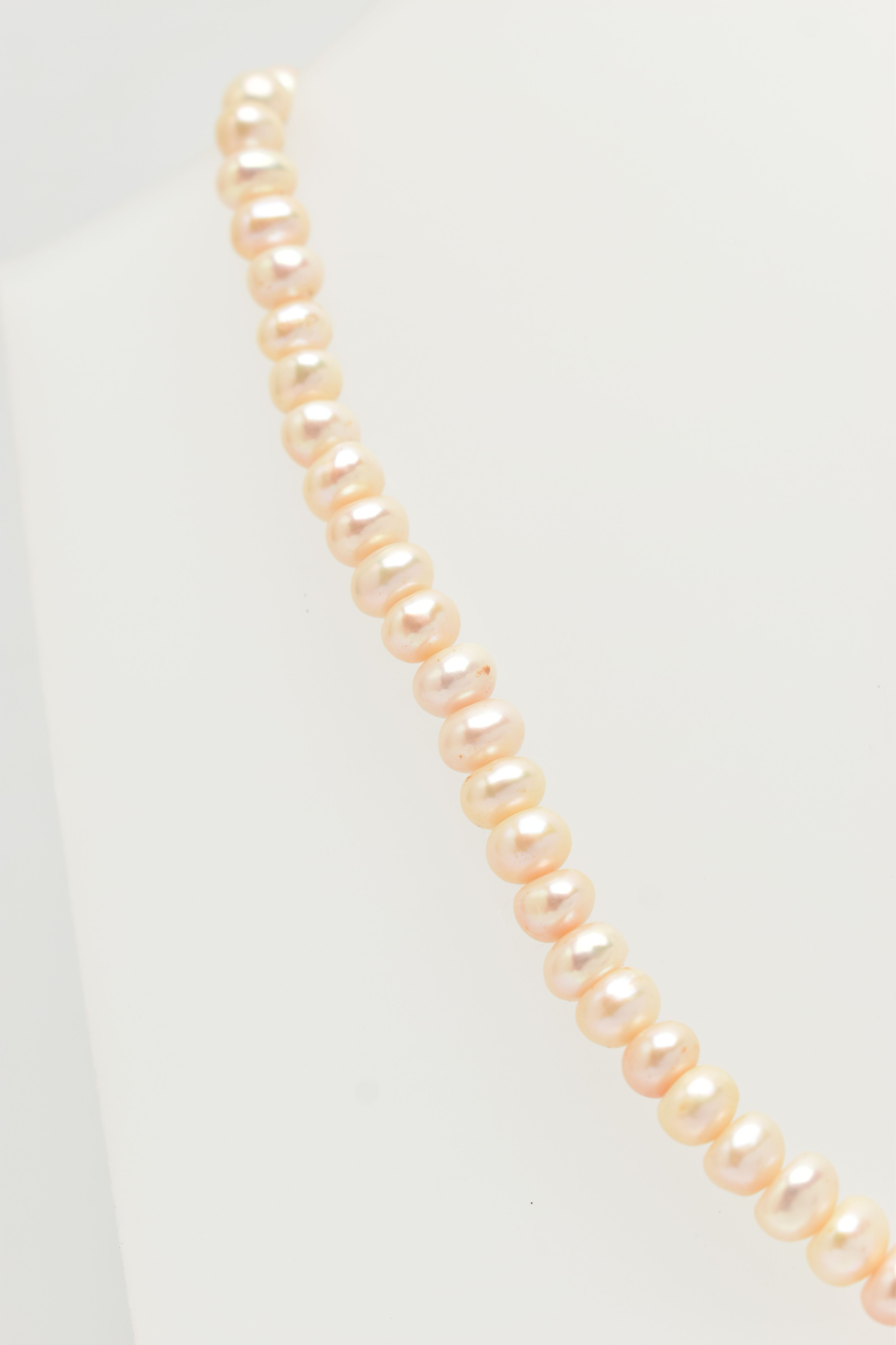 A FRESHWATER CULTURED PEARL NECKLACE WITH 9CT GOLD OPAL AND SPLIT PEARL PENDANT, designed as a - Image 3 of 14