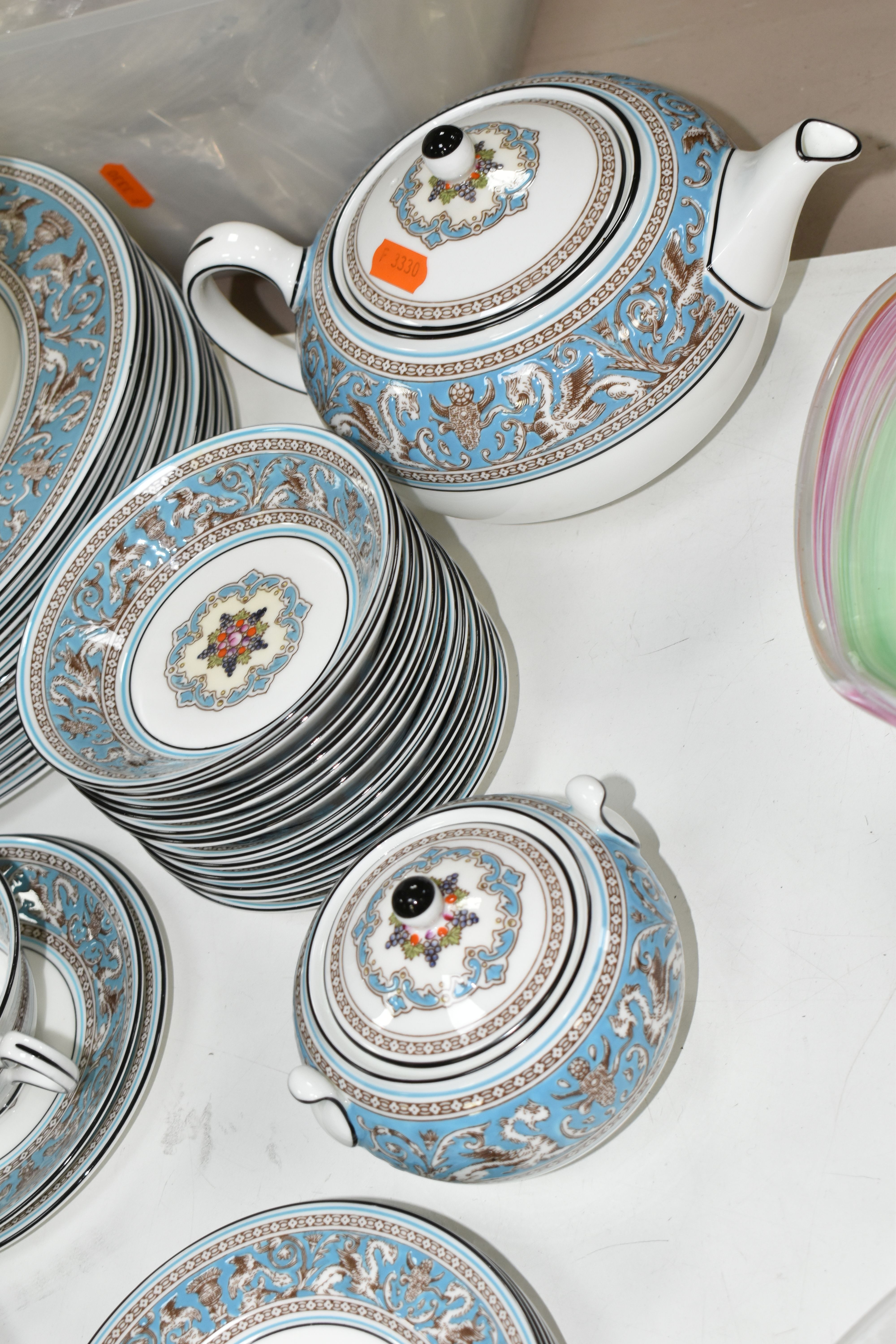 A FIFTY THREE PIECE WEDGWOOD 'FLORENTINE' (TURQUOISE) W2714 PART DINNER SERVICE, comprising a - Image 6 of 8