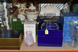A BOX AND LOOSE CERAMICS AND GLASS ITEMS ETC, to include two boxed Ingridglas whiskey tumblers, a