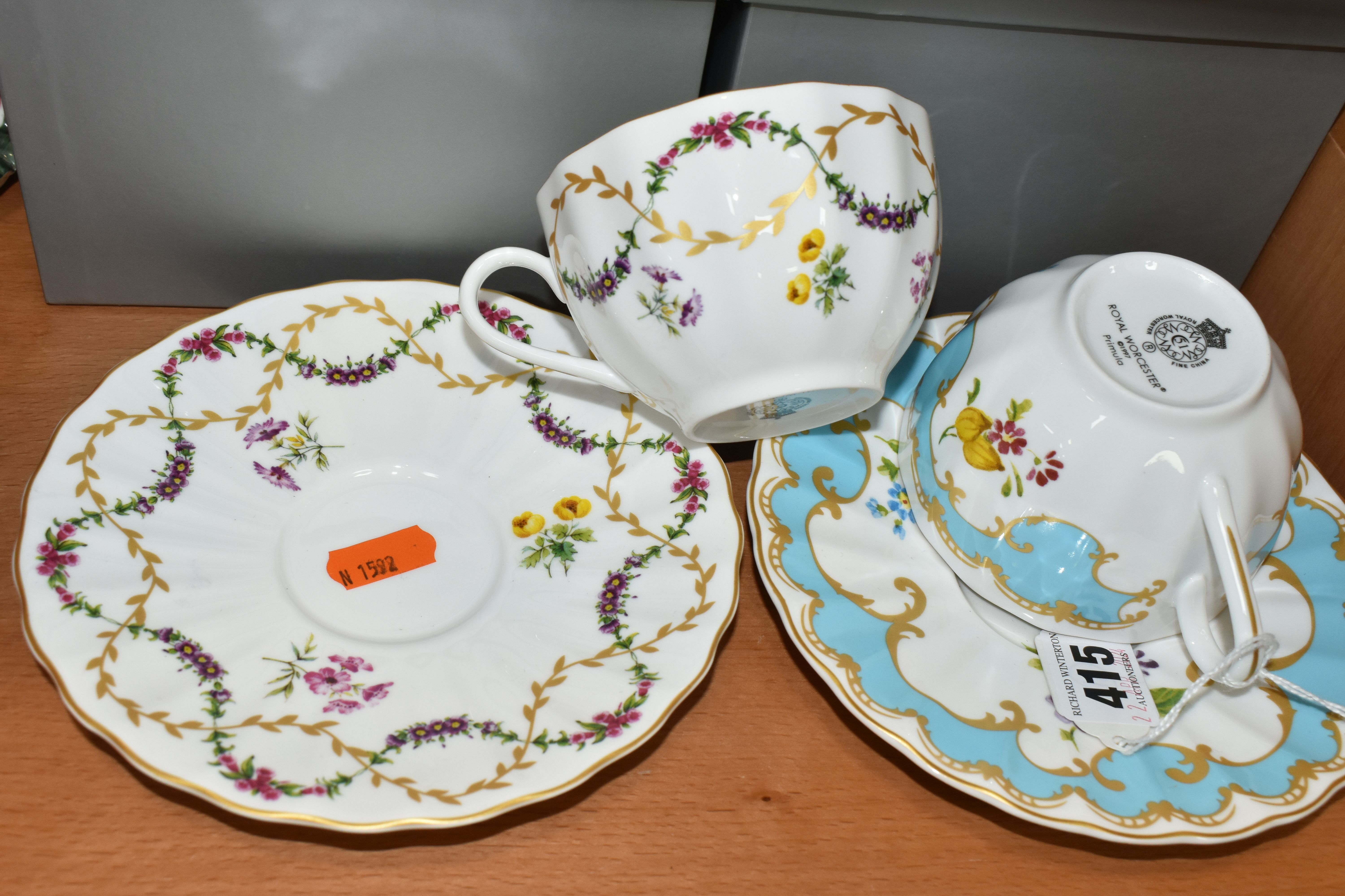 TWO BOXED SETS OF TWO ROYAL WORCESTER TEA CUPS AND SAUCERS, two pairs of duo cup-and-saucer sets - Image 3 of 4