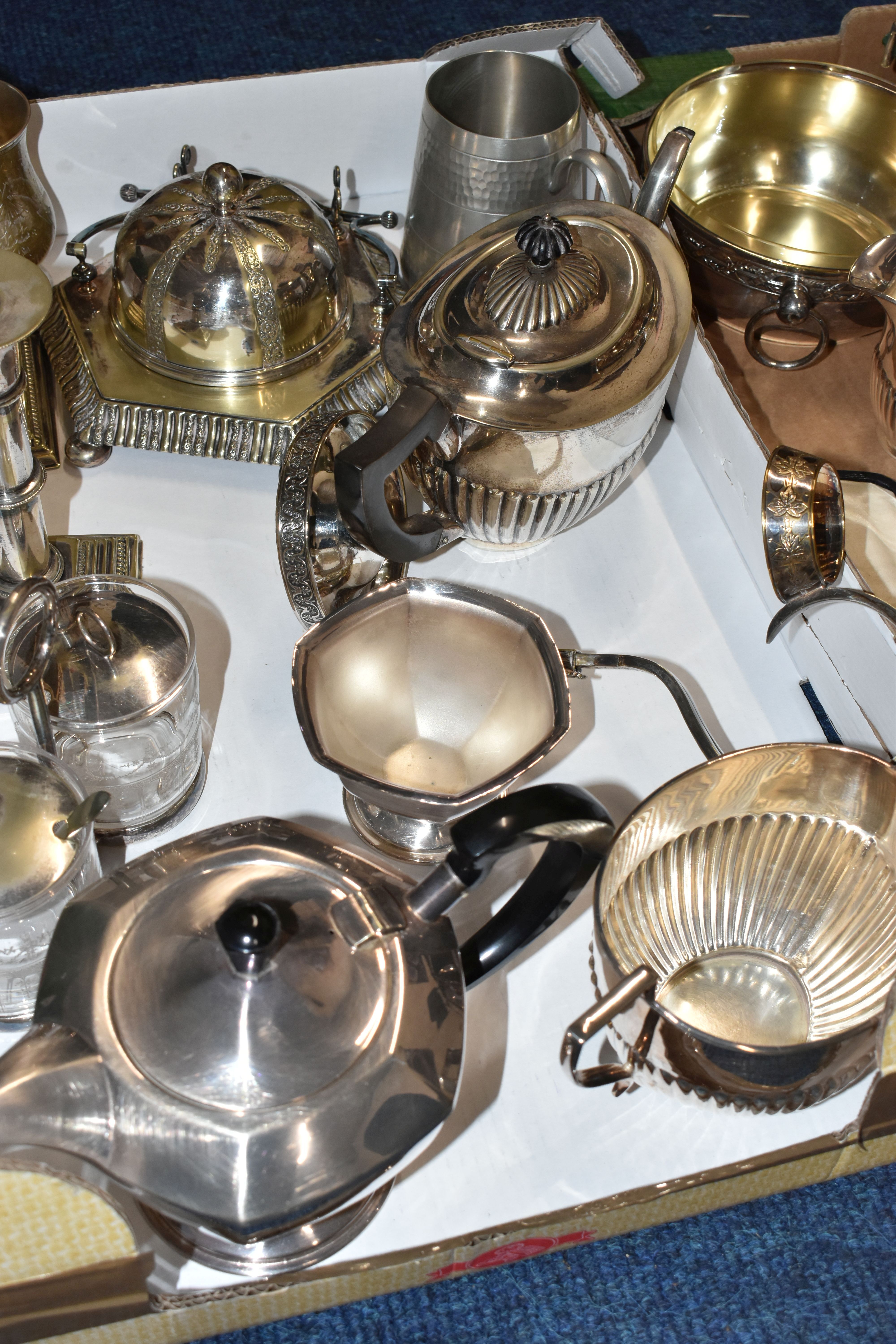 TWO BOXES OF ASSORTED WHITE METAL WARE, to include an EPNS circular tray with wavy outline, - Image 8 of 8