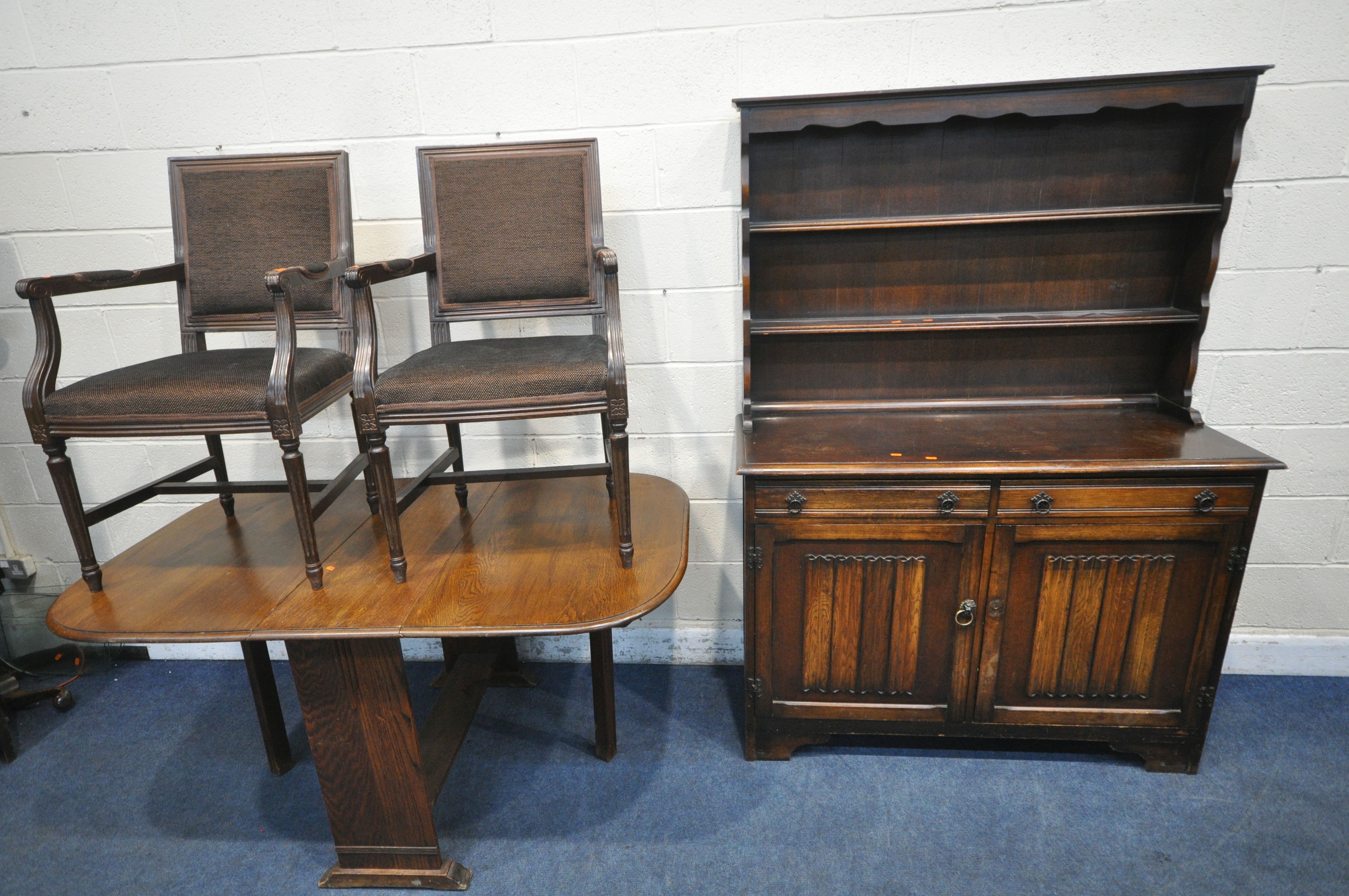 AN ART DECO OAK DROP LEAF TABLE, open width 146cm x closed width 35cm x depth 90cm x height 77cm,