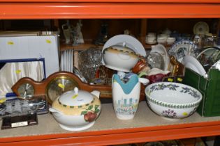 THREE BOXES AND LOOSE CERAMICS AND GLASSWARE, to include a mid-century Midwinter Stylecraft 'Cannes'