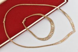 A 9CT GOLD TRI-COLOUR CHAIN NECKLACE AND MATCHING BRACELET, V shape necklace with a textured tri-