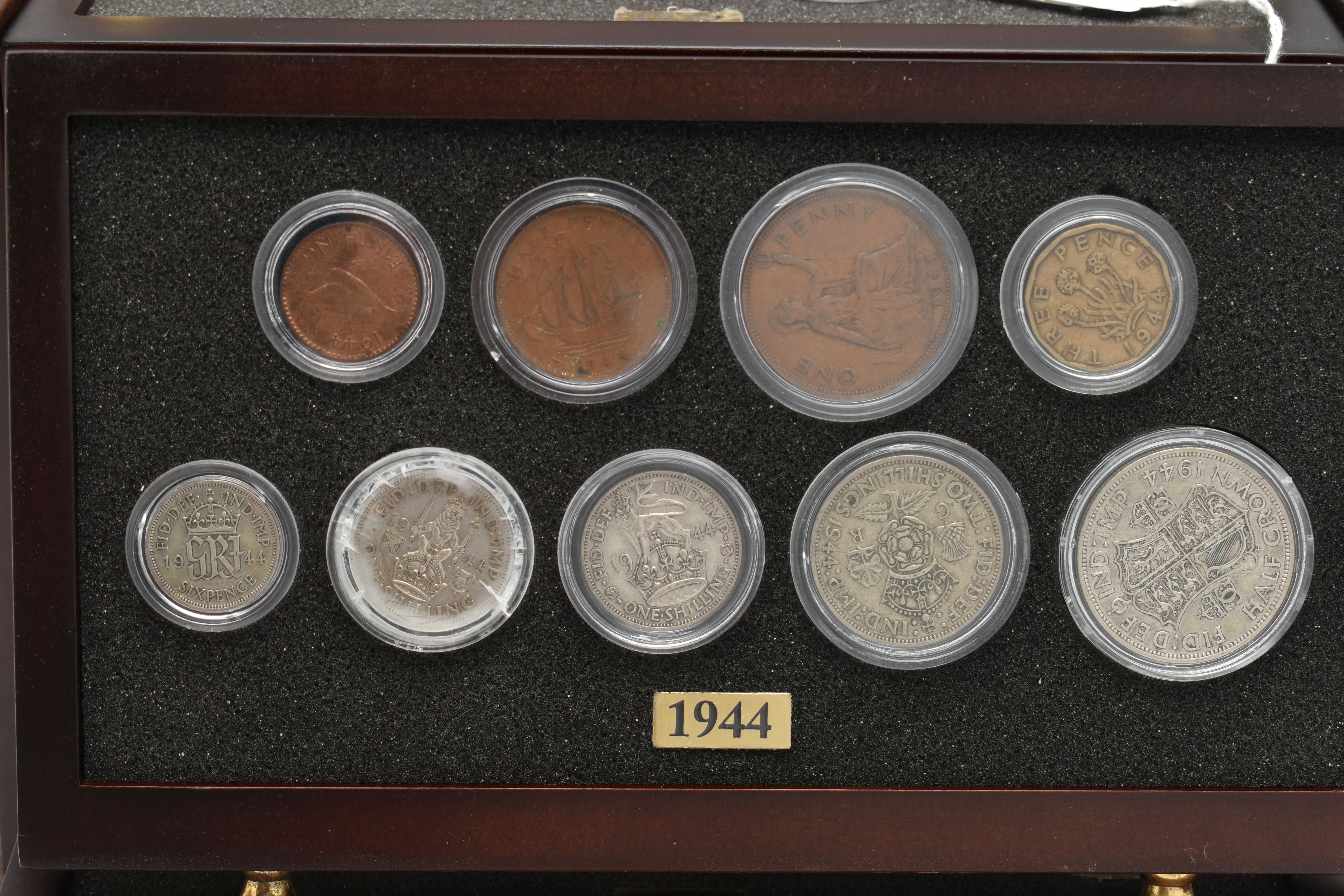 A SMALL WOODEN COIN CABINET, consisting of eight drawers seven containing UK coinage from 1939-1945, - Image 7 of 9