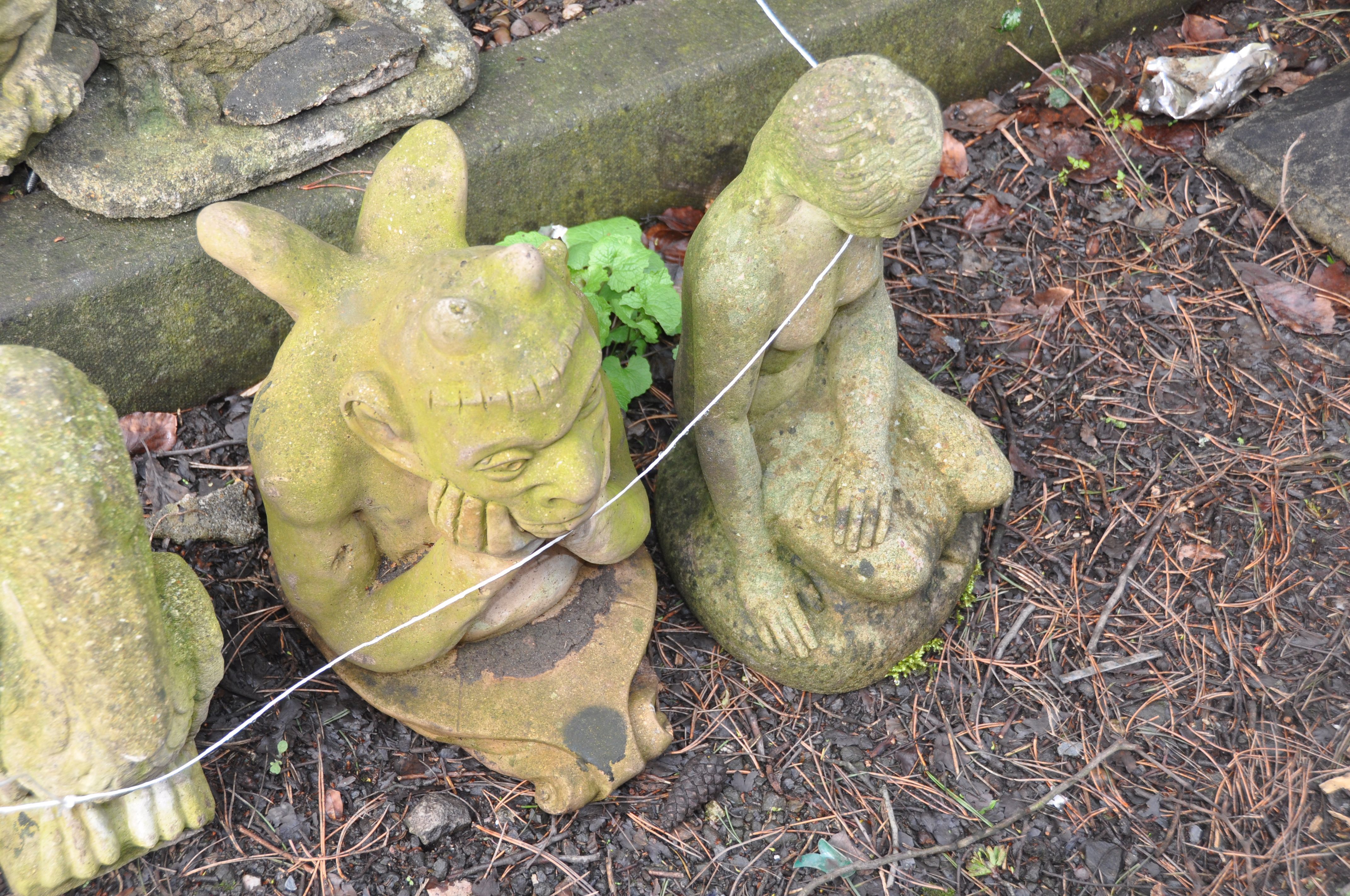 A COLLECTION OF MODERN COMPOSITE GARDEN FIGURES including two damaged dragons 66cm high, two other - Image 7 of 7