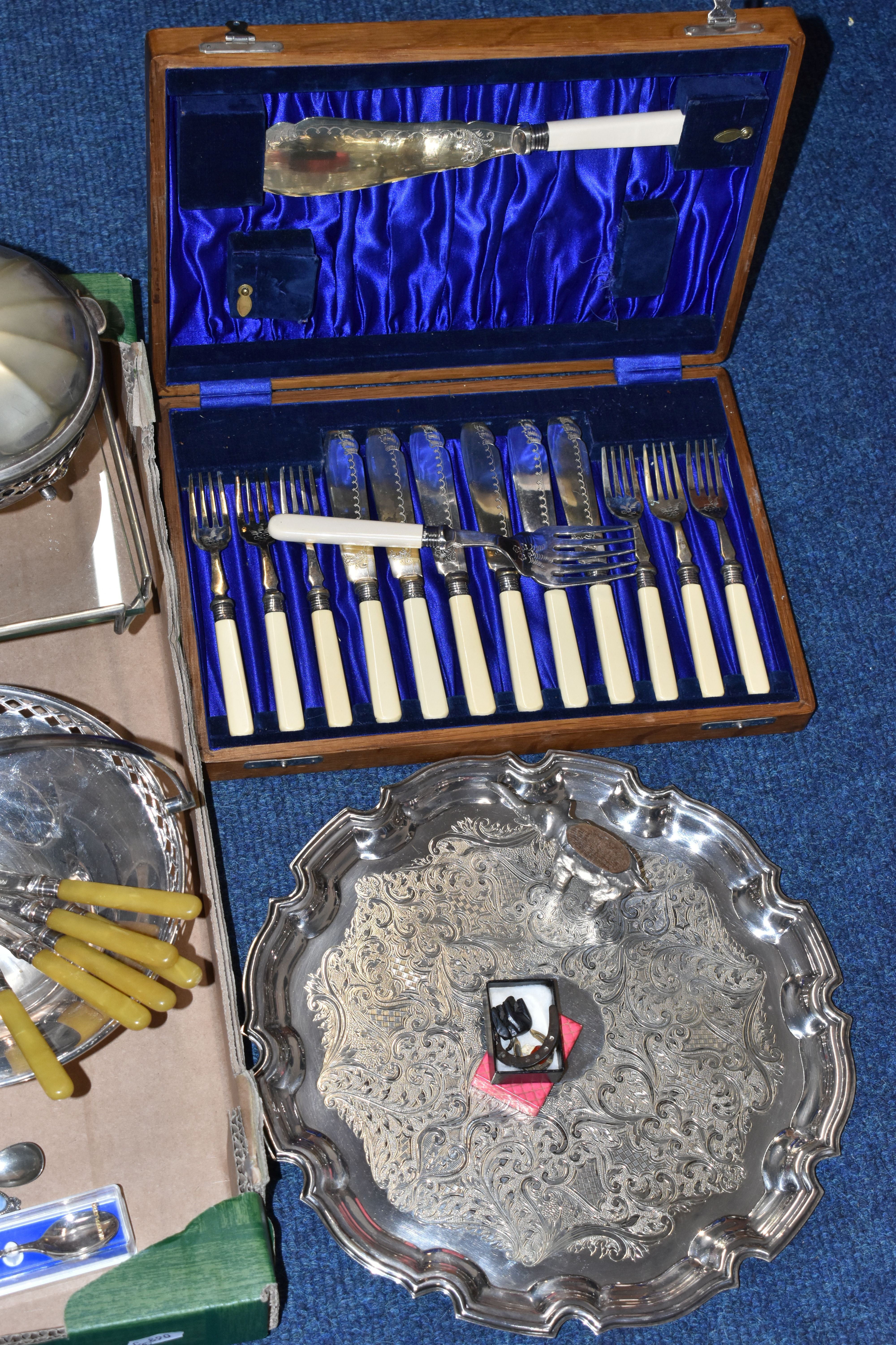 TWO BOXES OF ASSORTED WHITE METAL WARE, to include an EPNS circular tray with wavy outline, - Image 4 of 8