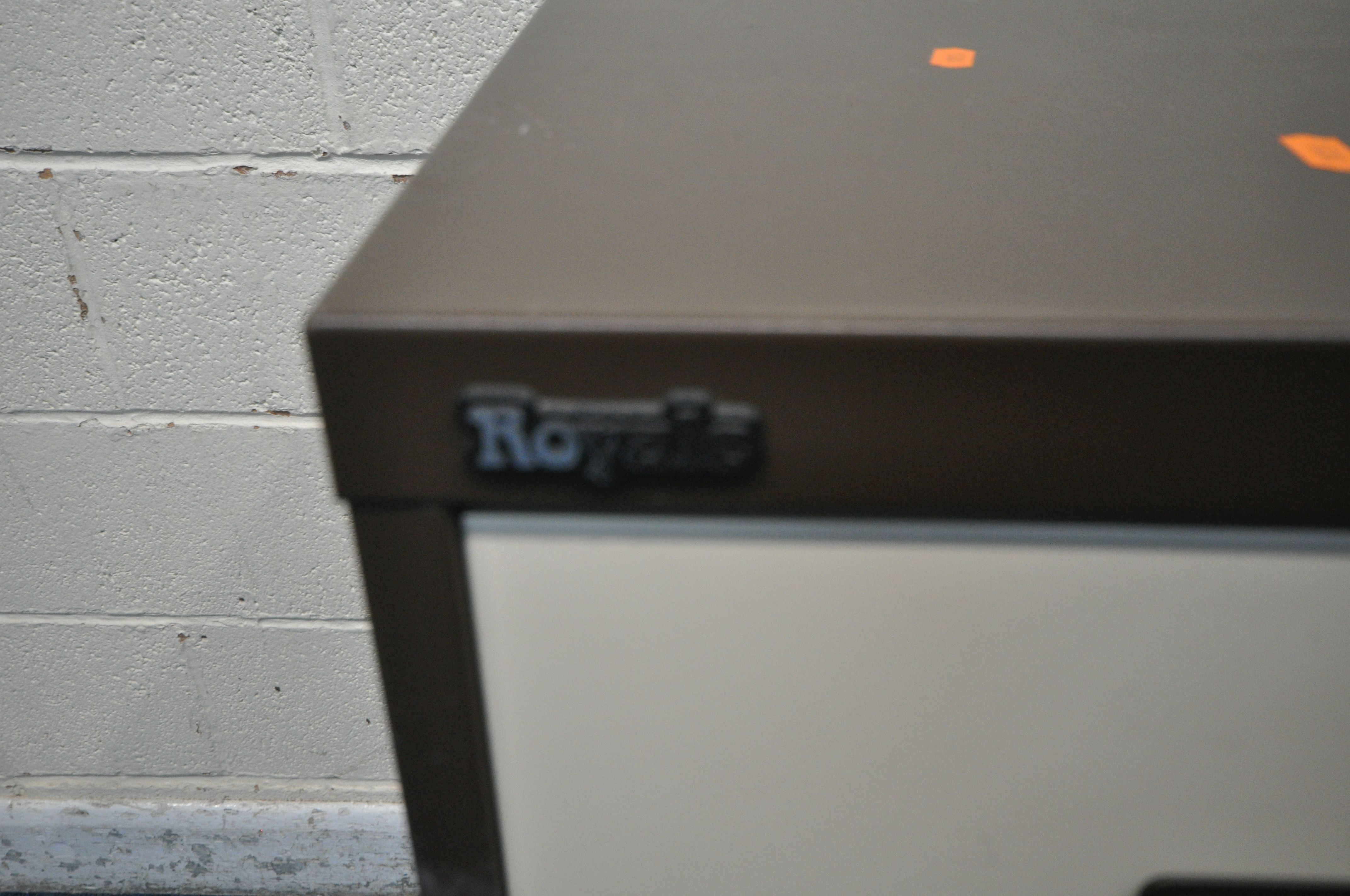 A ROYALE THREE DRAWER FILING CABINET, width 46cm x depth 63cm x height 102cm (condition report: - Image 3 of 3