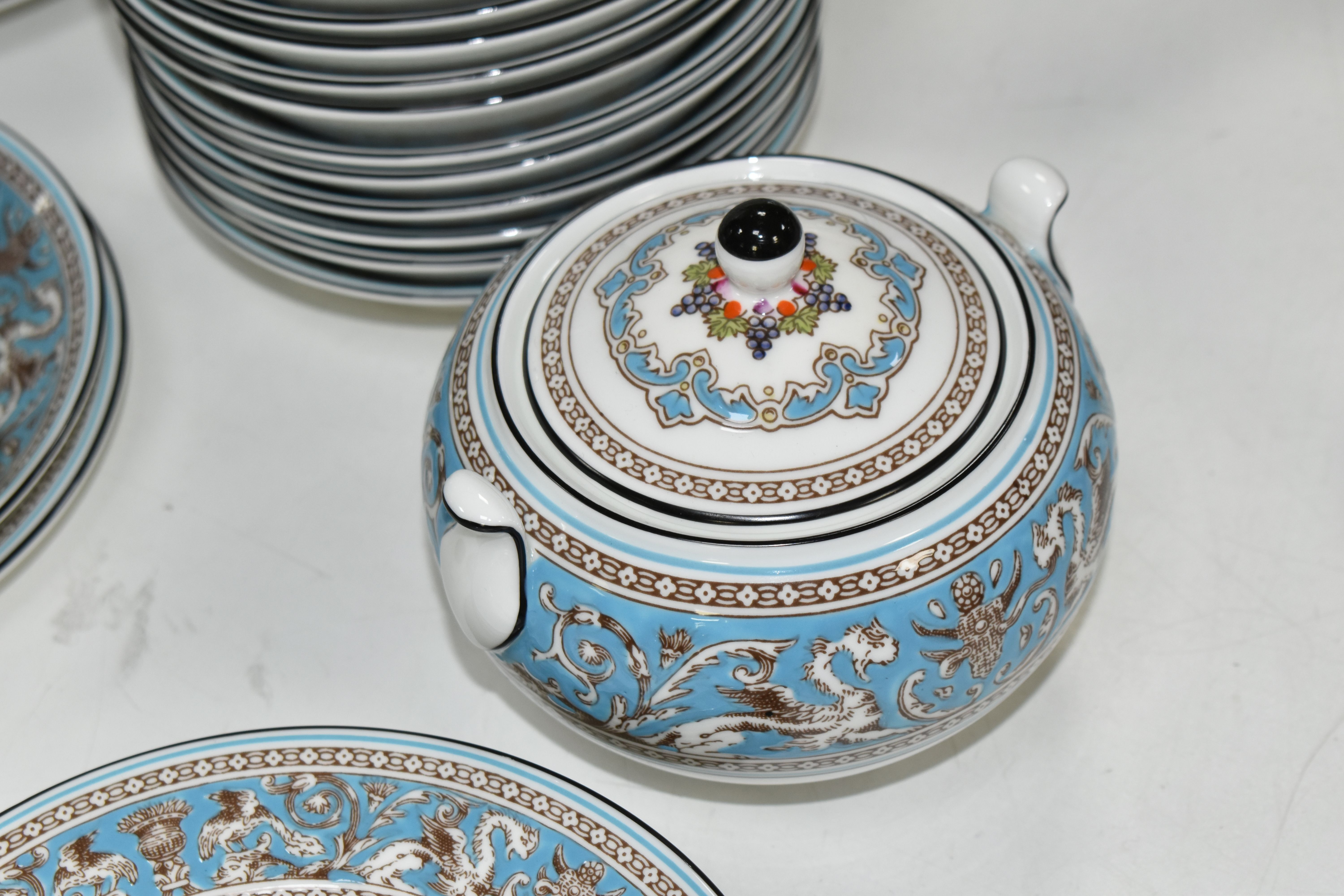 A FIFTY THREE PIECE WEDGWOOD 'FLORENTINE' (TURQUOISE) W2714 PART DINNER SERVICE, comprising a - Image 7 of 8