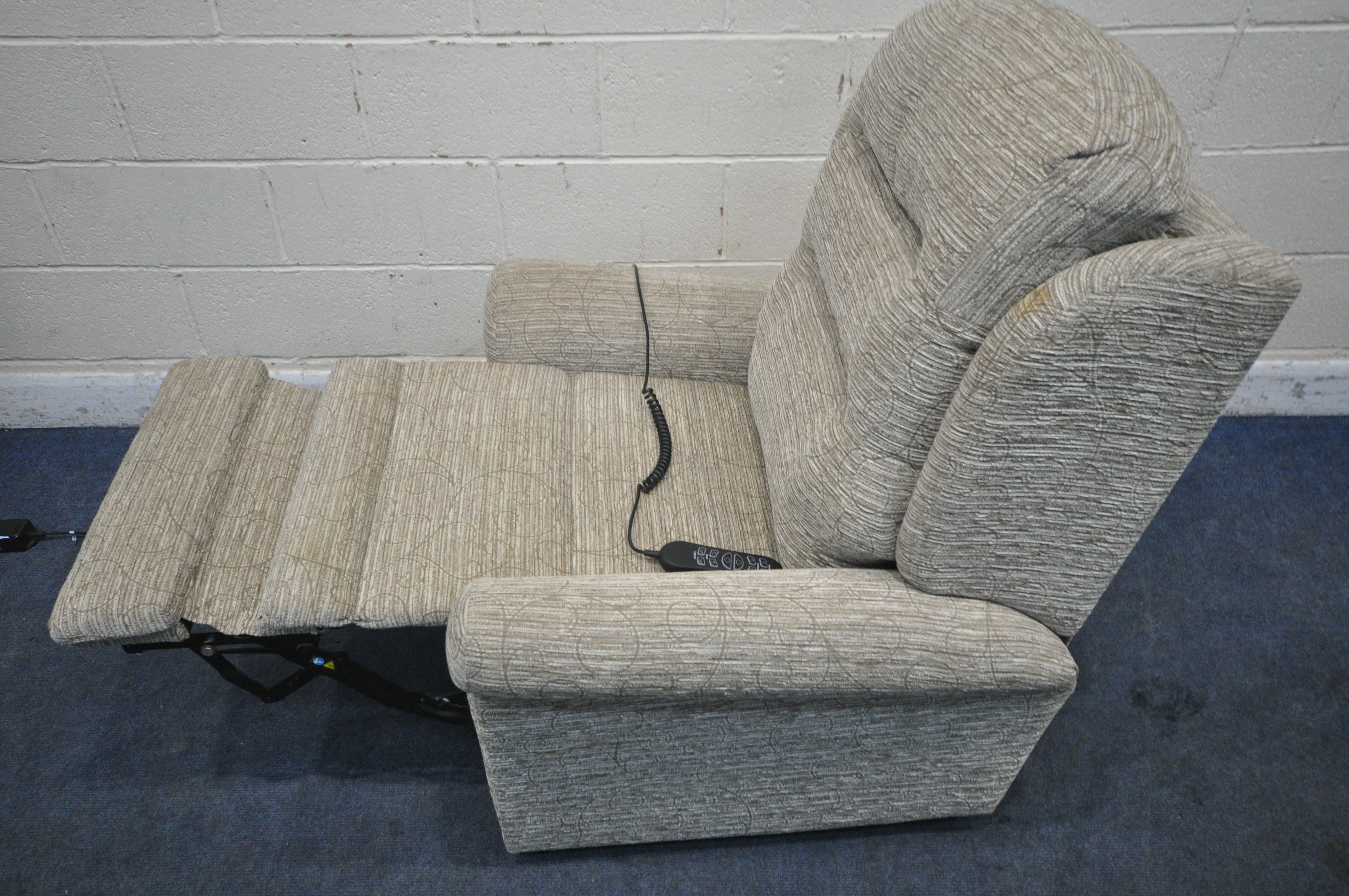 AN UNBRANDED BEIGE UPHOLSTERED RISE AND RECLINE ARMCHAIR, width 90cm x depth 90cm x height 105cm ( - Image 3 of 6