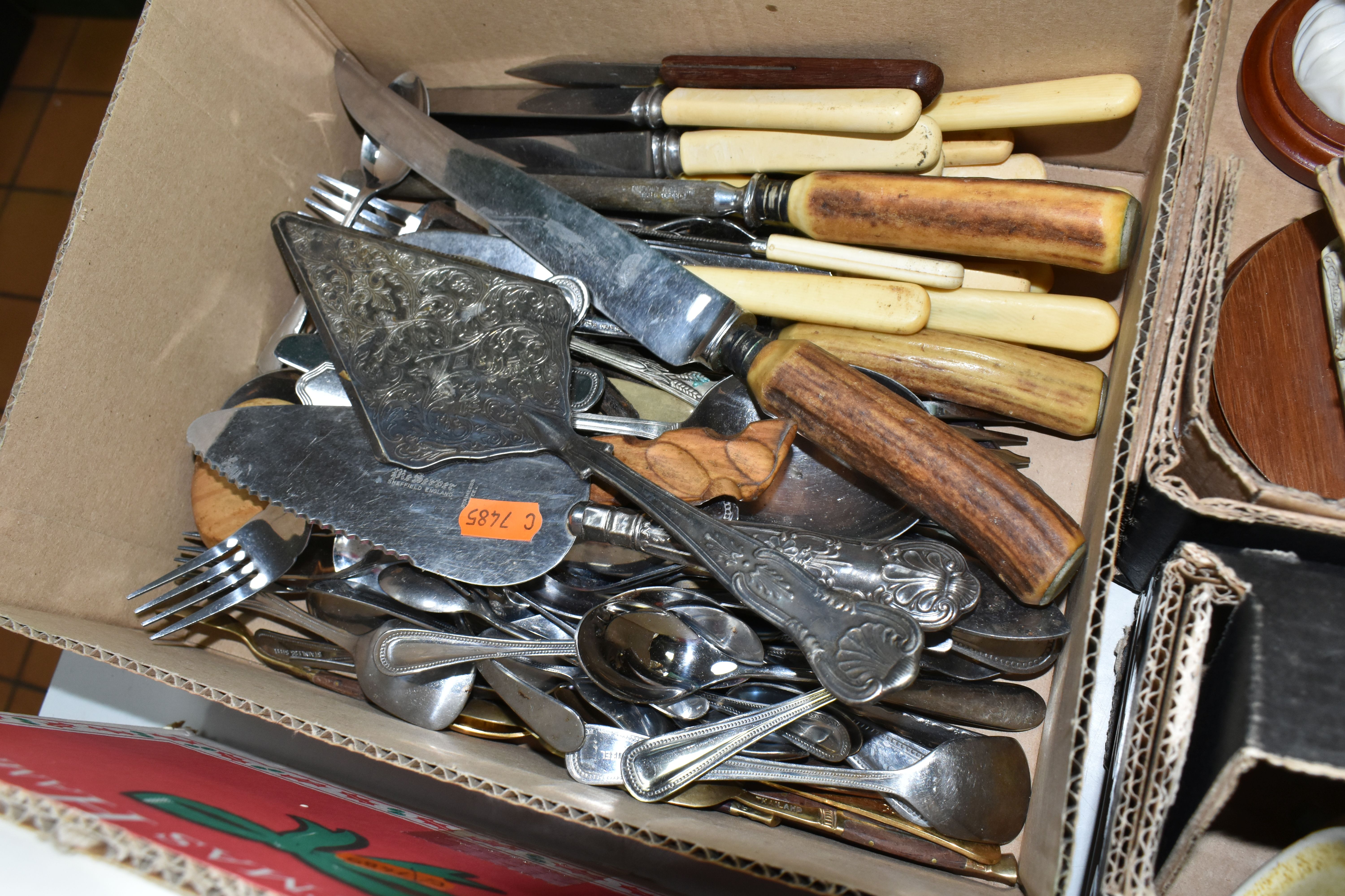 FIVE BOXES OF CERAMICS, METALWARE AND SUNDRY ITEMS, to include a West German 517-30 vase, Sylvac - Image 5 of 6