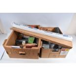 A QUANTITY OF ASSORTED OO GAUGE LINESIDE AND SCENIC ACCESSORIES, TRACK AND CONTROLLERS, to include