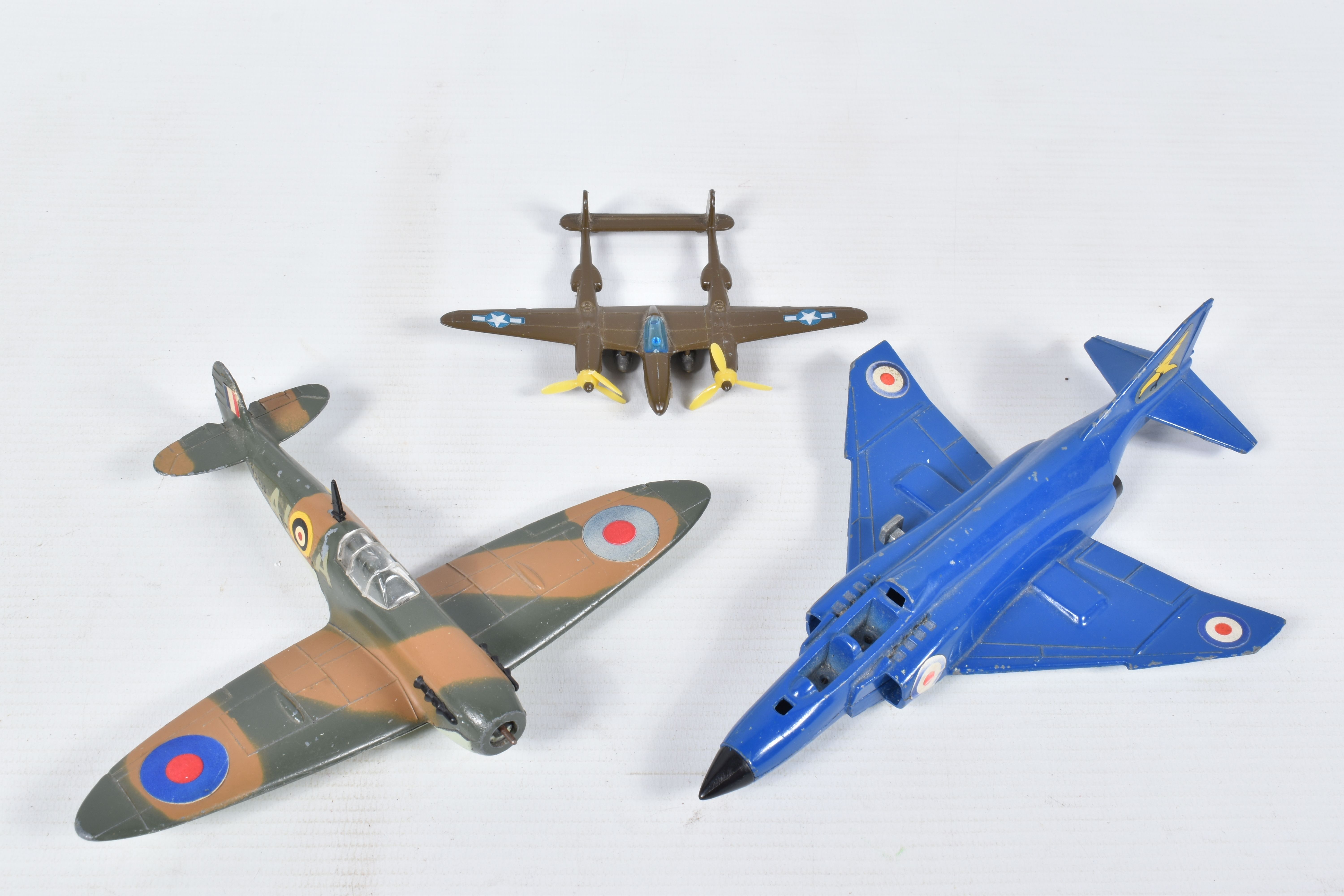 SIX BOXED MATCHBOX COLLECTIBLES PLATINUM EDITION MODELS, to include a Grumman F6F-5 Hellcat 92101, a - Image 3 of 9