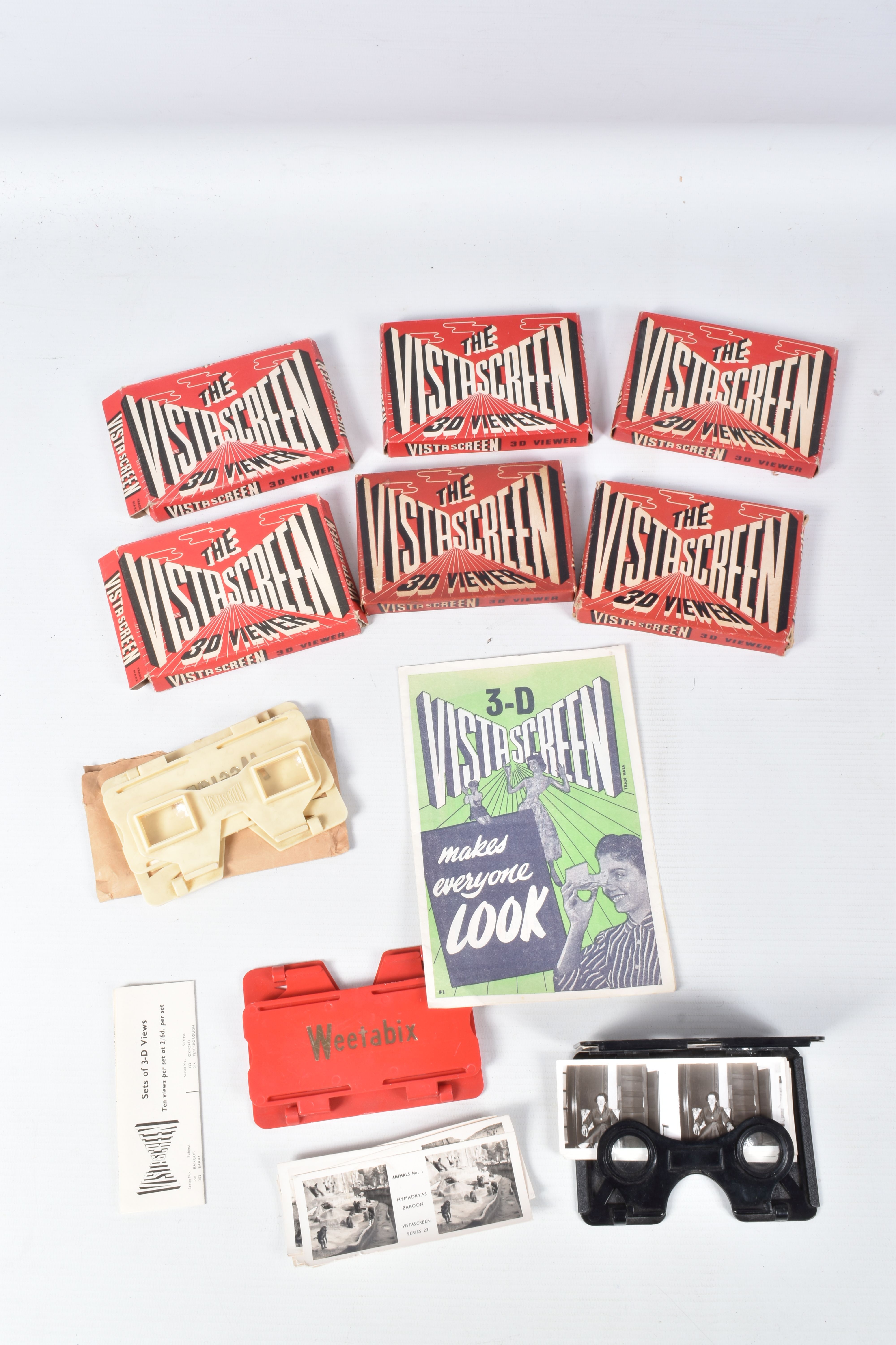 A BOX OF MID 20TH CENTURY VISTA SCREEN AND WEETABIX 3D VIEWERS AND A QUANTITY OF VISTA SCREEN 3D - Image 2 of 5