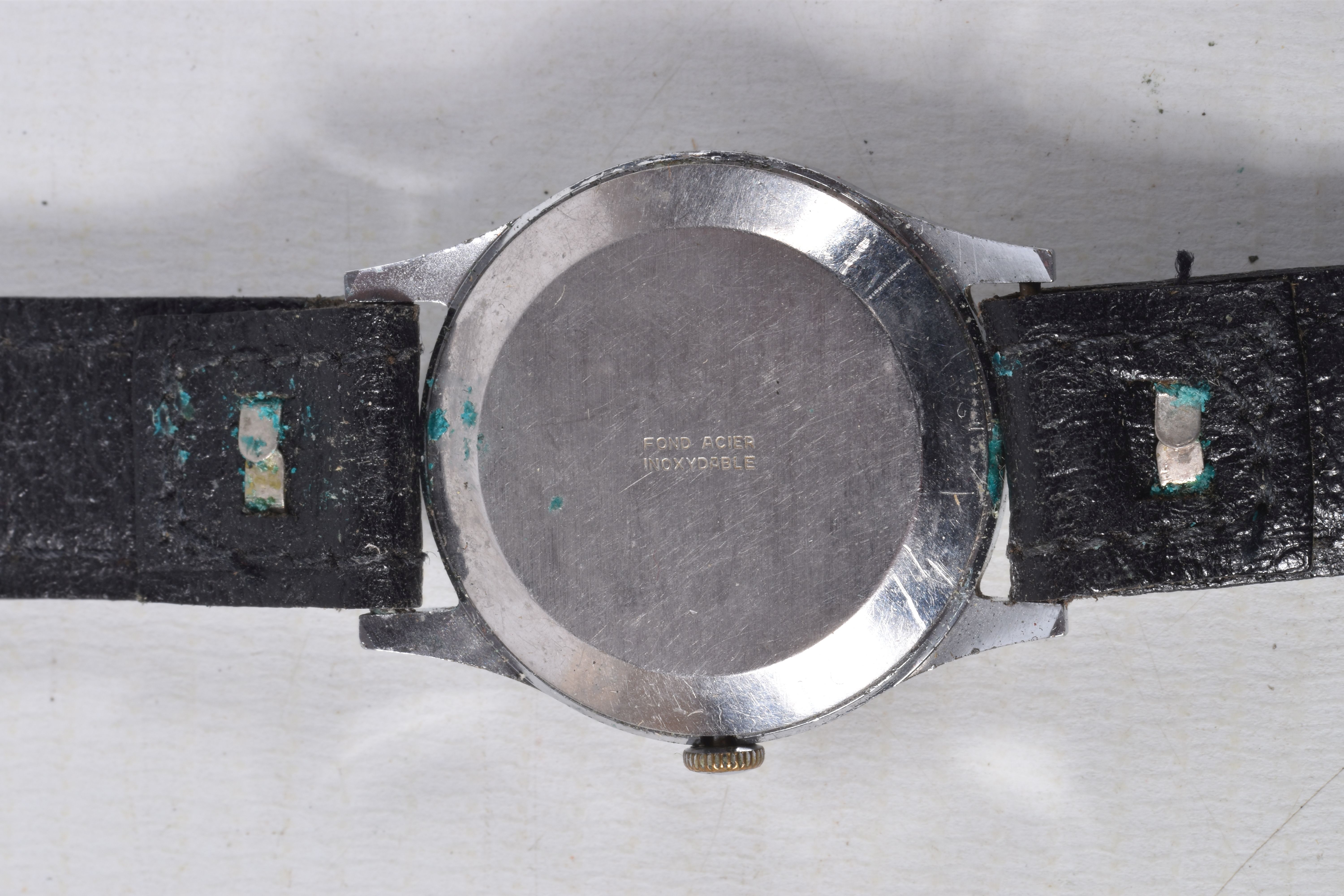 THREE GENTS WRISTWATCHES, to include a manual wind, 'Oris' wristwatch, round silvered dial, - Image 10 of 12