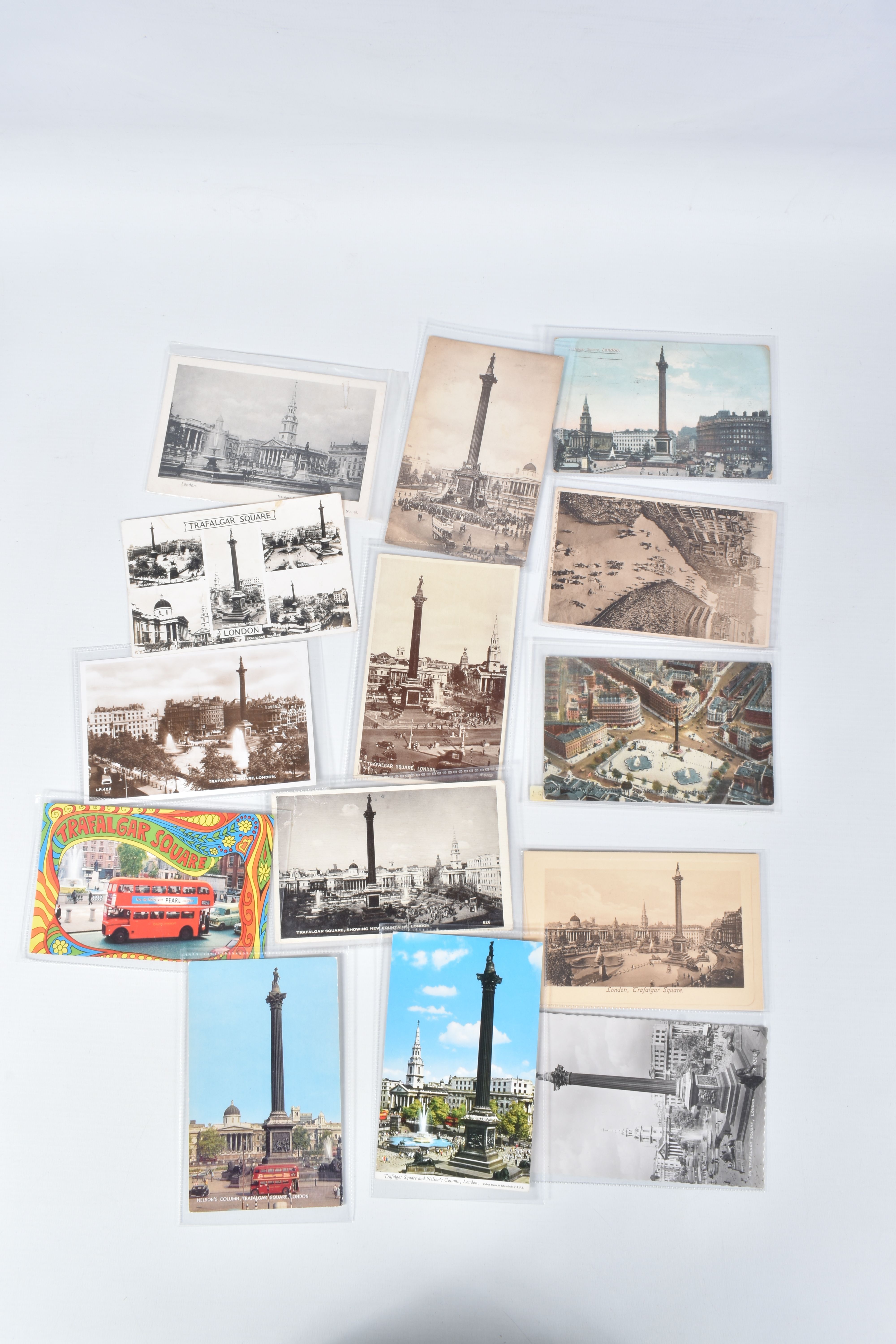 A LARGE COLLECTION OF POSTCARDS, APPROXIMATELY 900, to include the Tower and Tower Bridge, - Image 4 of 10