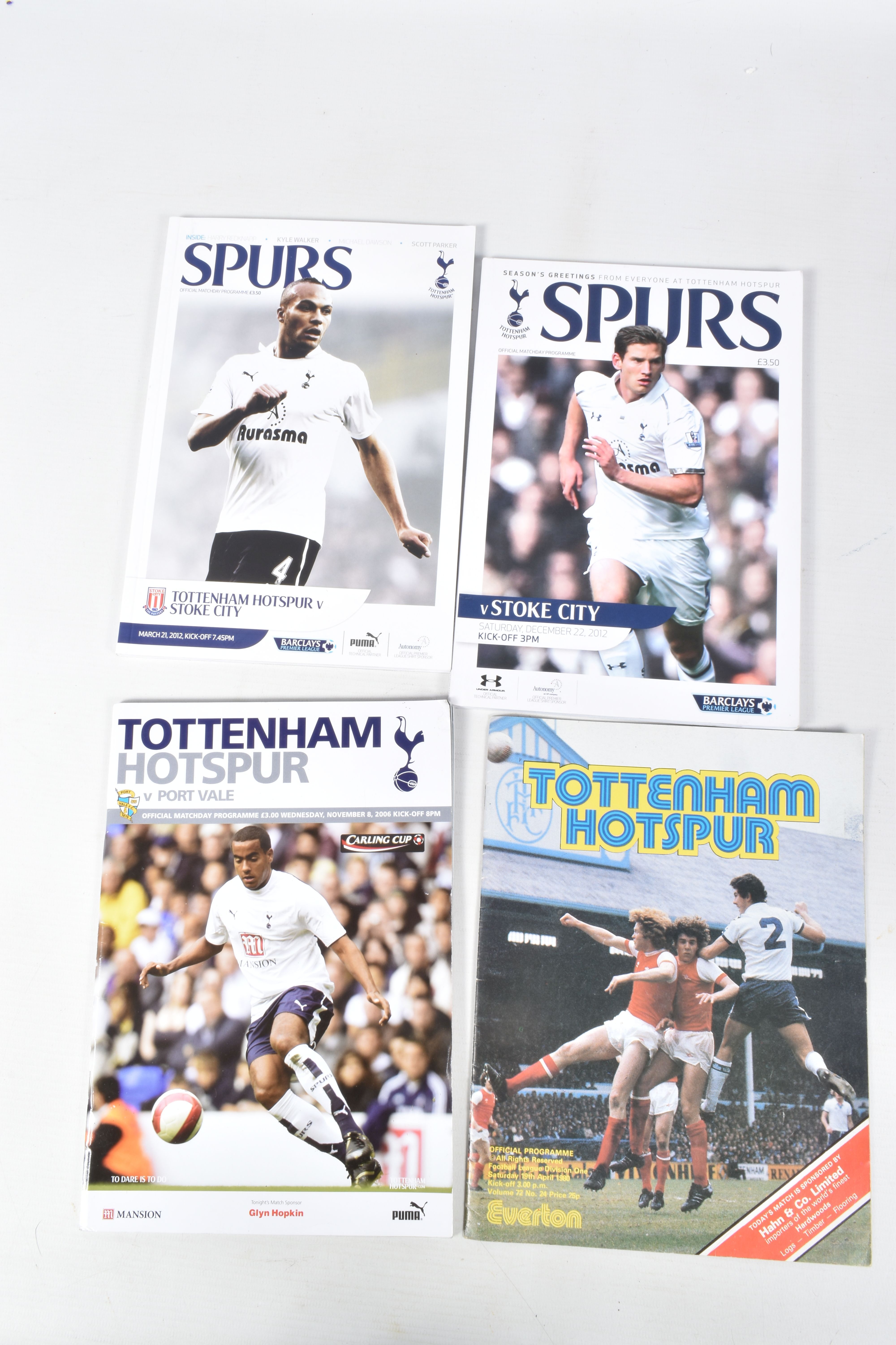 A COLLECTION OF PREMIER LEAGUE FOOTBALL CLUB PROGRAMMES APPROXIMATELY 100 OVER VARIOUS DECADES, to - Bild 10 aus 10