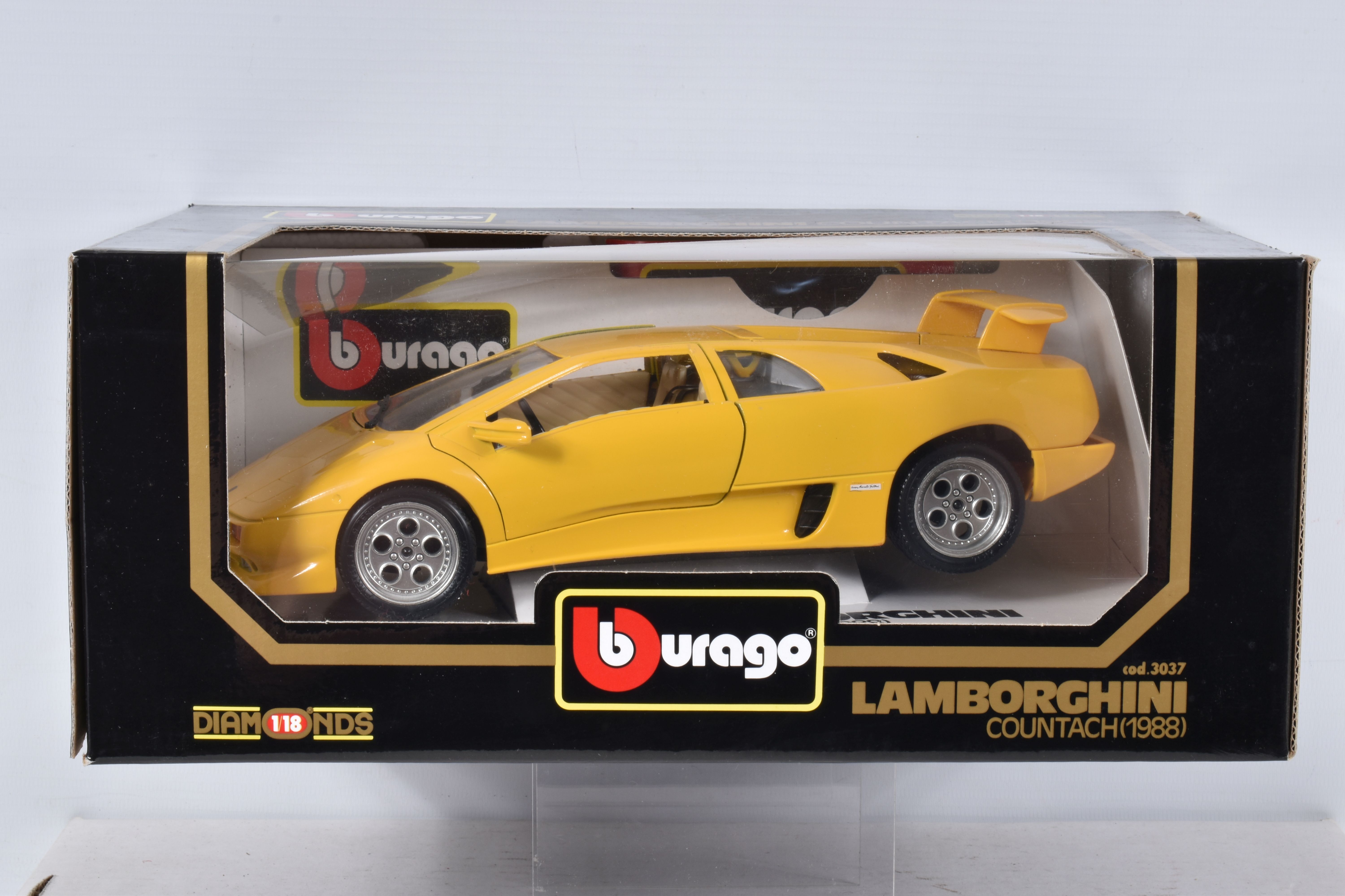 FIVE BOXED AND TWO LOOSE DIECAST MODEL VEHICLES, to include a Bburago Lamborghini Countach 1988 - Image 8 of 19