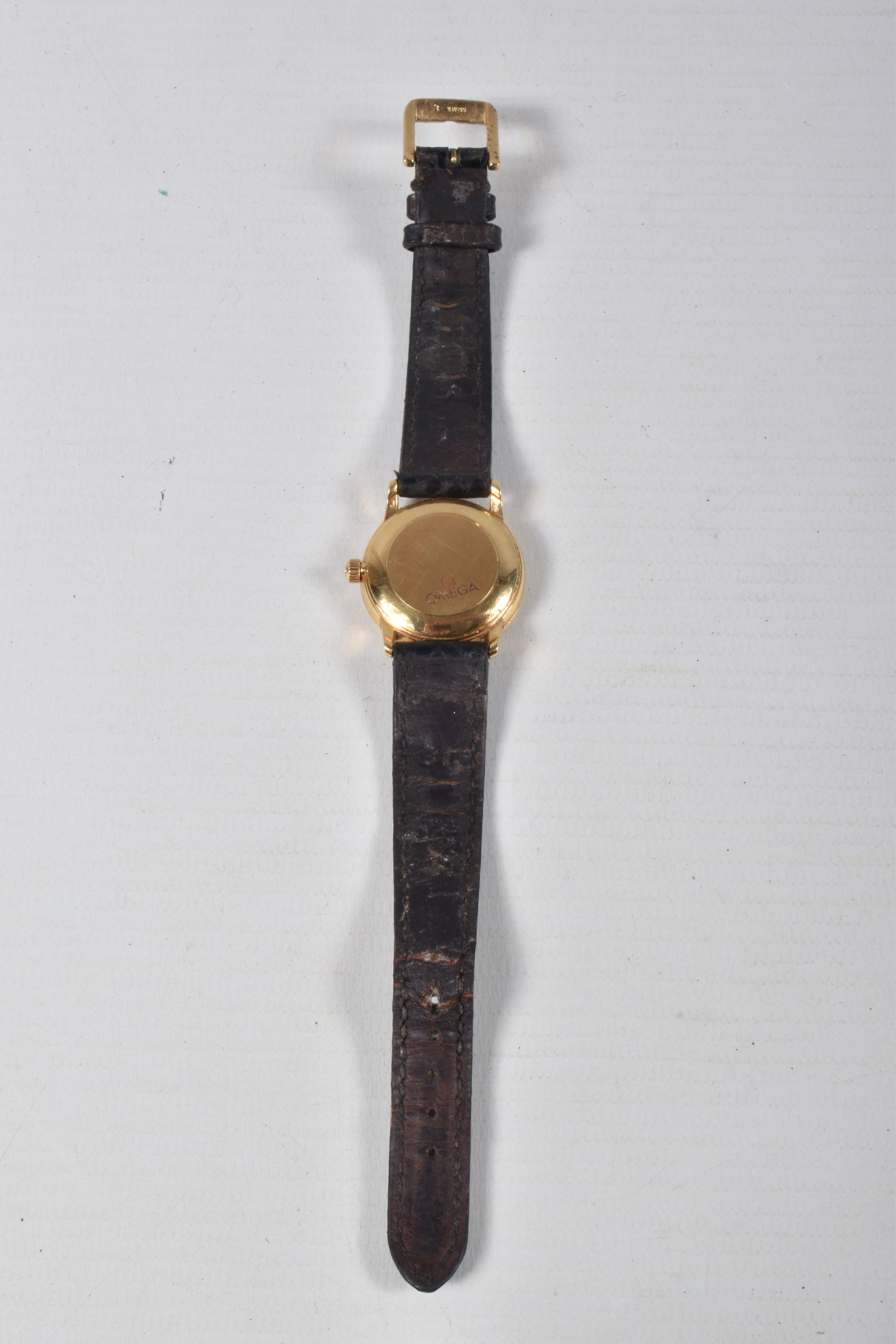 A LADIES 'OMEGA' WRISTWATCH, automatic movement, round mother of pearl dial signed 'Omega - Image 4 of 7