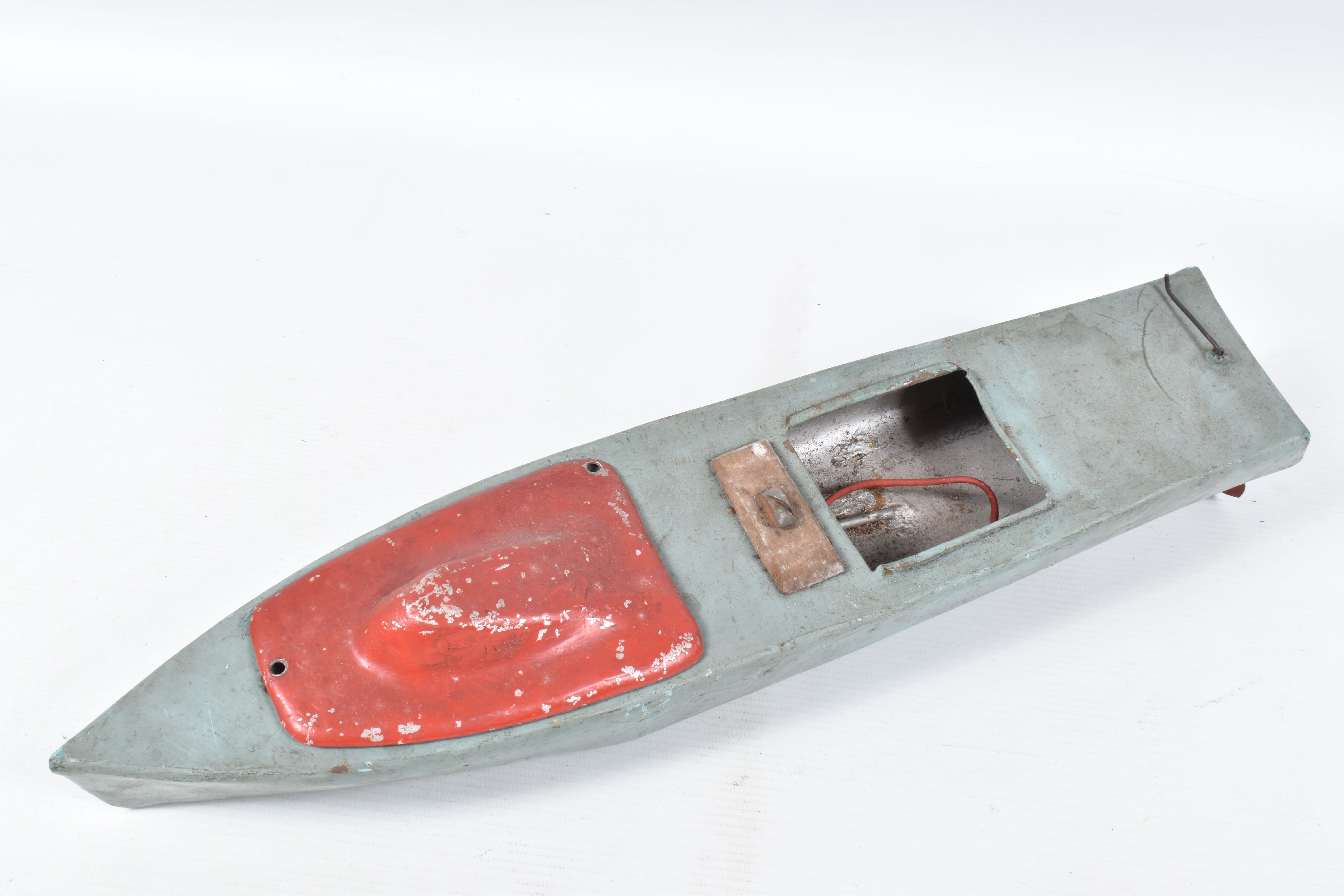 A HORNBY TINPLATE CLOCKWORK SPEED BOAT 'Venture', No.4, not tested, no key, blue hull with white - Image 4 of 9