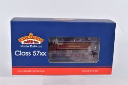 A BOXED OO GAUGE BACHMANN BRANCHLINE MODEL RAILWAY LOCOMOTIVE PANNIER TANK Class 57XX no. L92 London