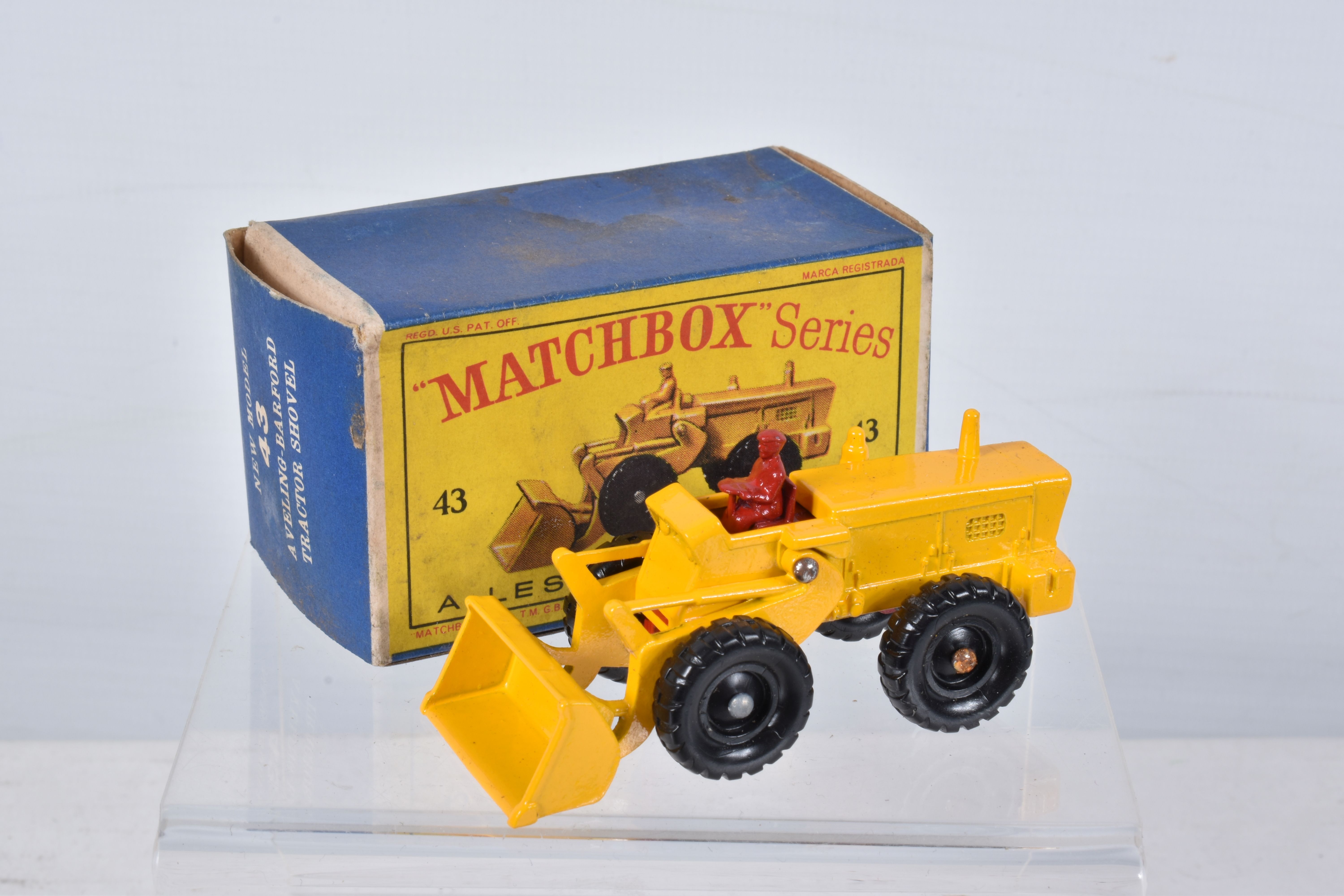 FOUR BOXED MATCHBOX SERIES DIECAST CONSTRUCTION VEHICLES, Caterpillar Bulldozer, No.18, green - Image 14 of 25