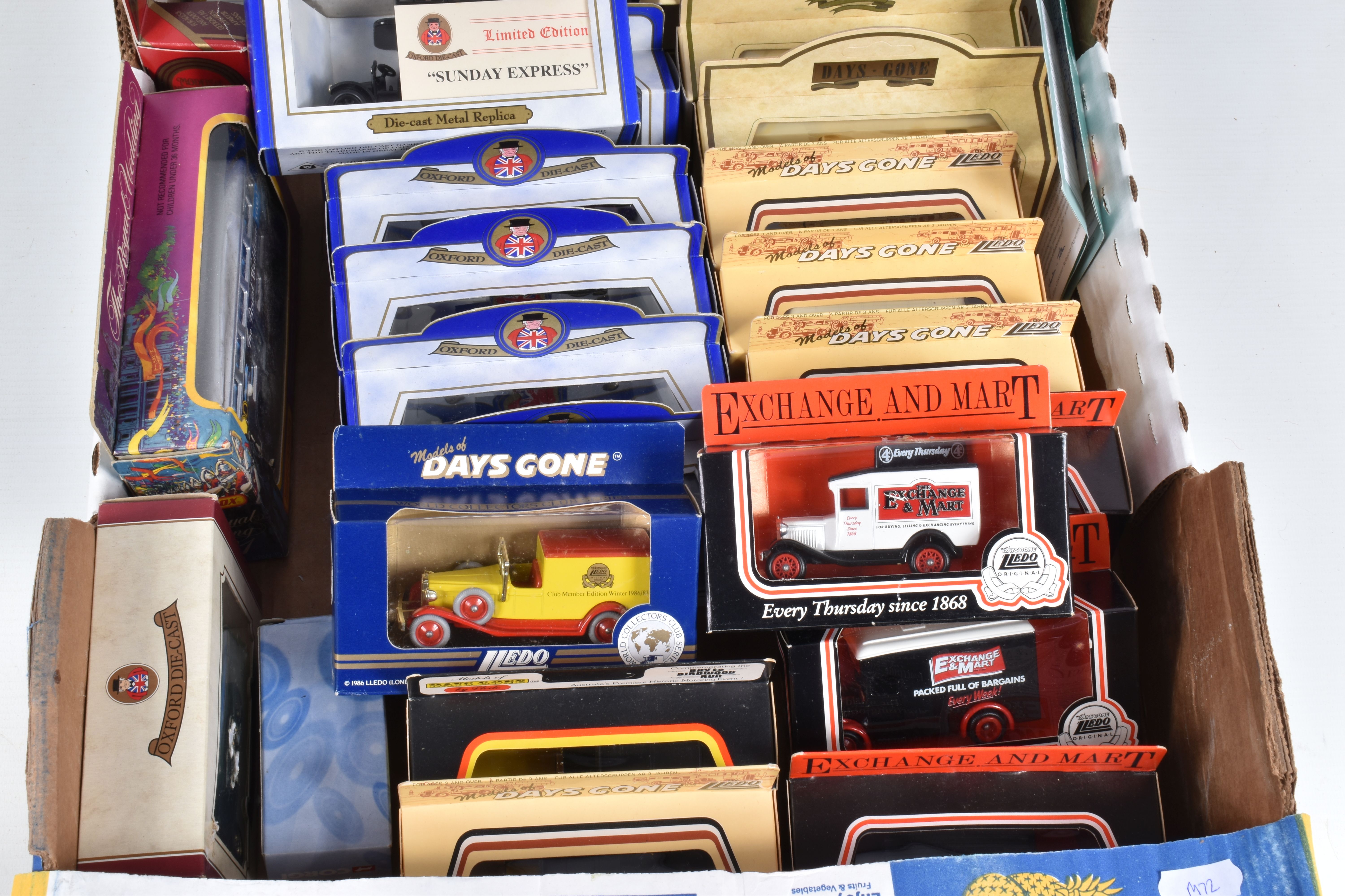 A QUANTITY OF BOXED MODERN DIECAST VEHICLES, to include Corgi Aviation Archive Frontier Airliners - Image 4 of 12