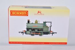 A BOXED OO GAUGE HORNBY MODEL RAILWAY STEAM LOCOMOTIVE, Willans and Robinson, Peckett W4 Class 0-4-