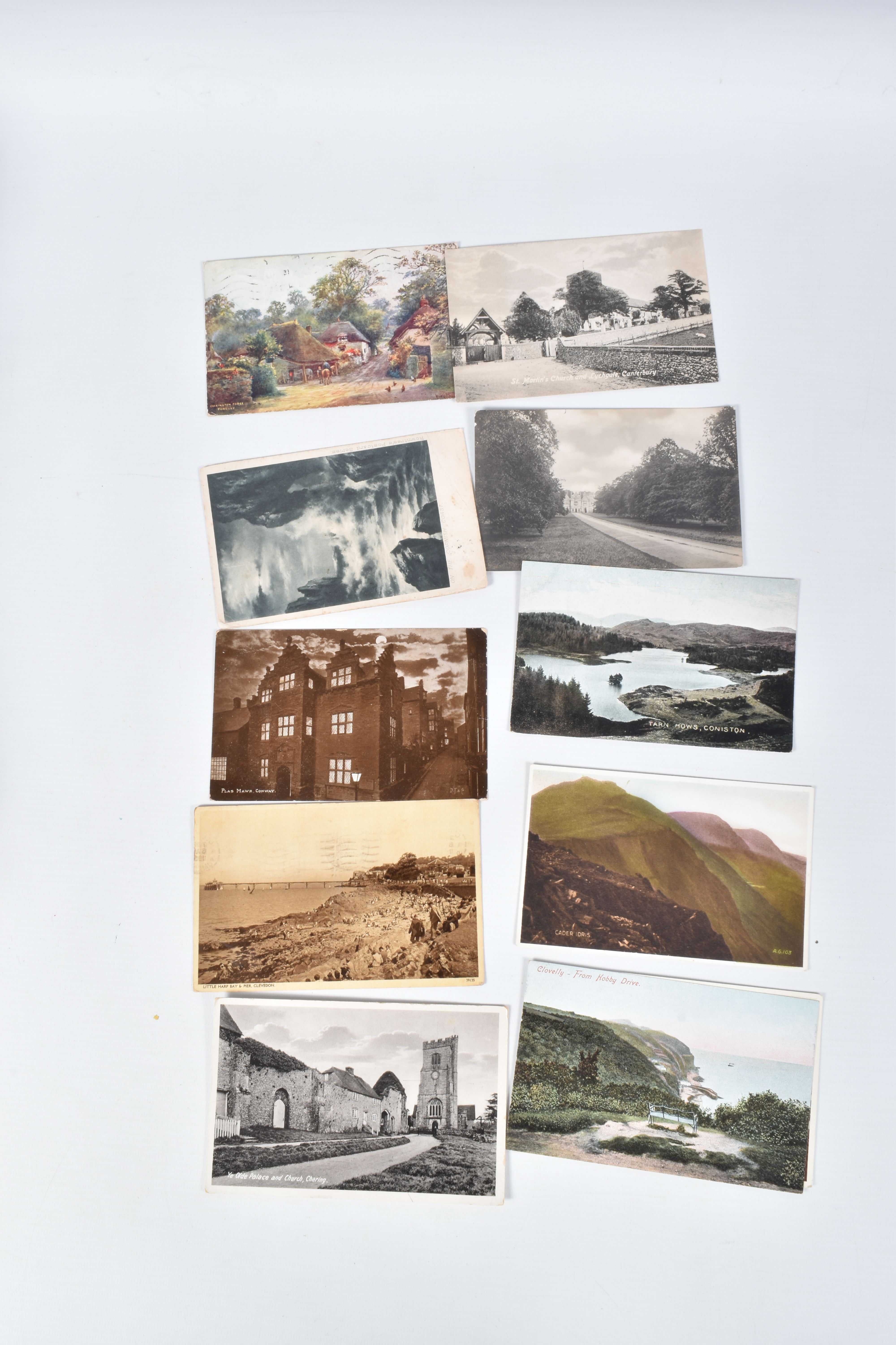 A LARGE COLLECTION OF POSTCARDS, APPROXIMATELY 850, to include Caernarvon Castle, Cliftonville, - Image 8 of 10