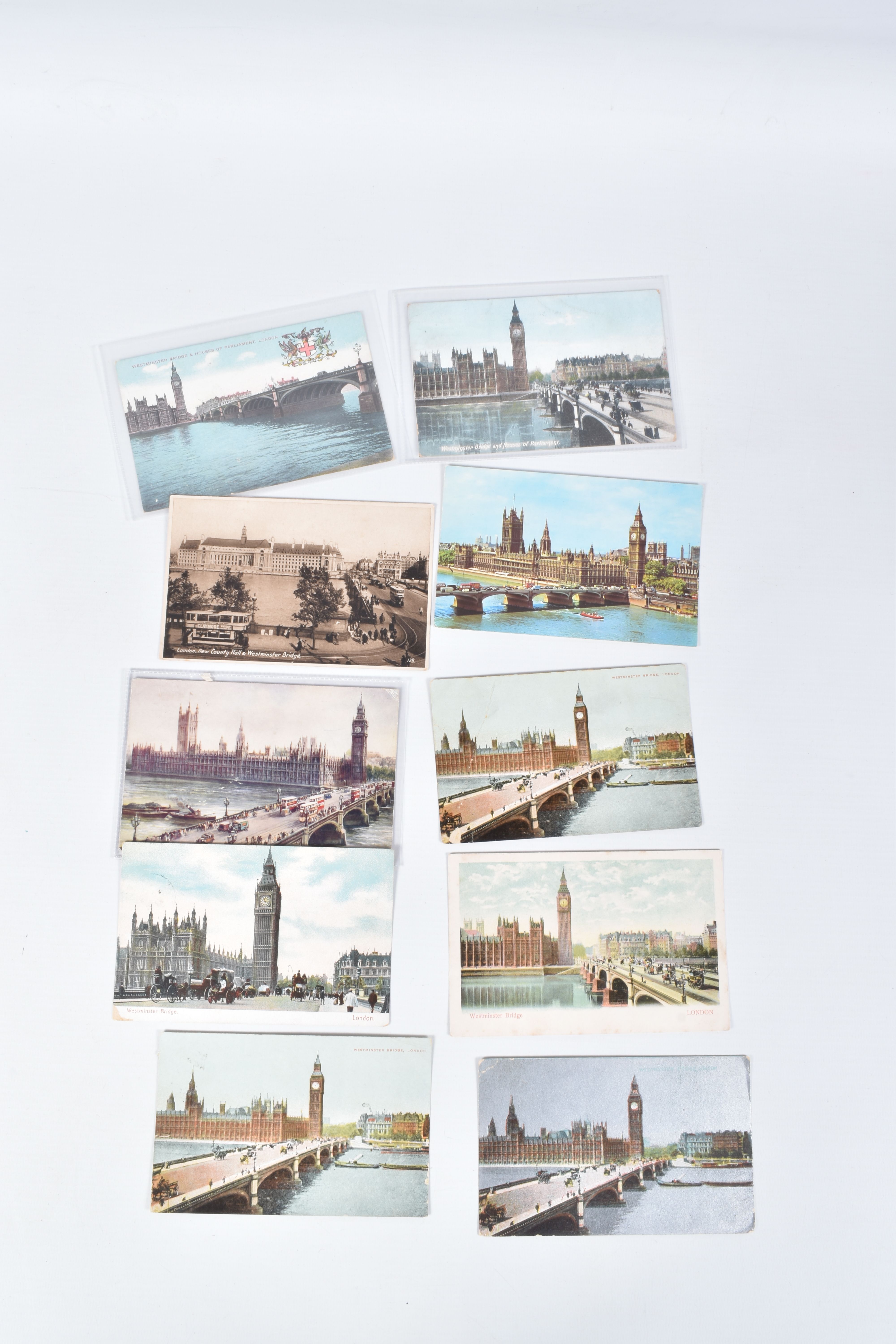 A LARGE COLLECTION OF POSTCARDS, APPROXIMATELY 900, to include the Tower and Tower Bridge, - Image 7 of 10