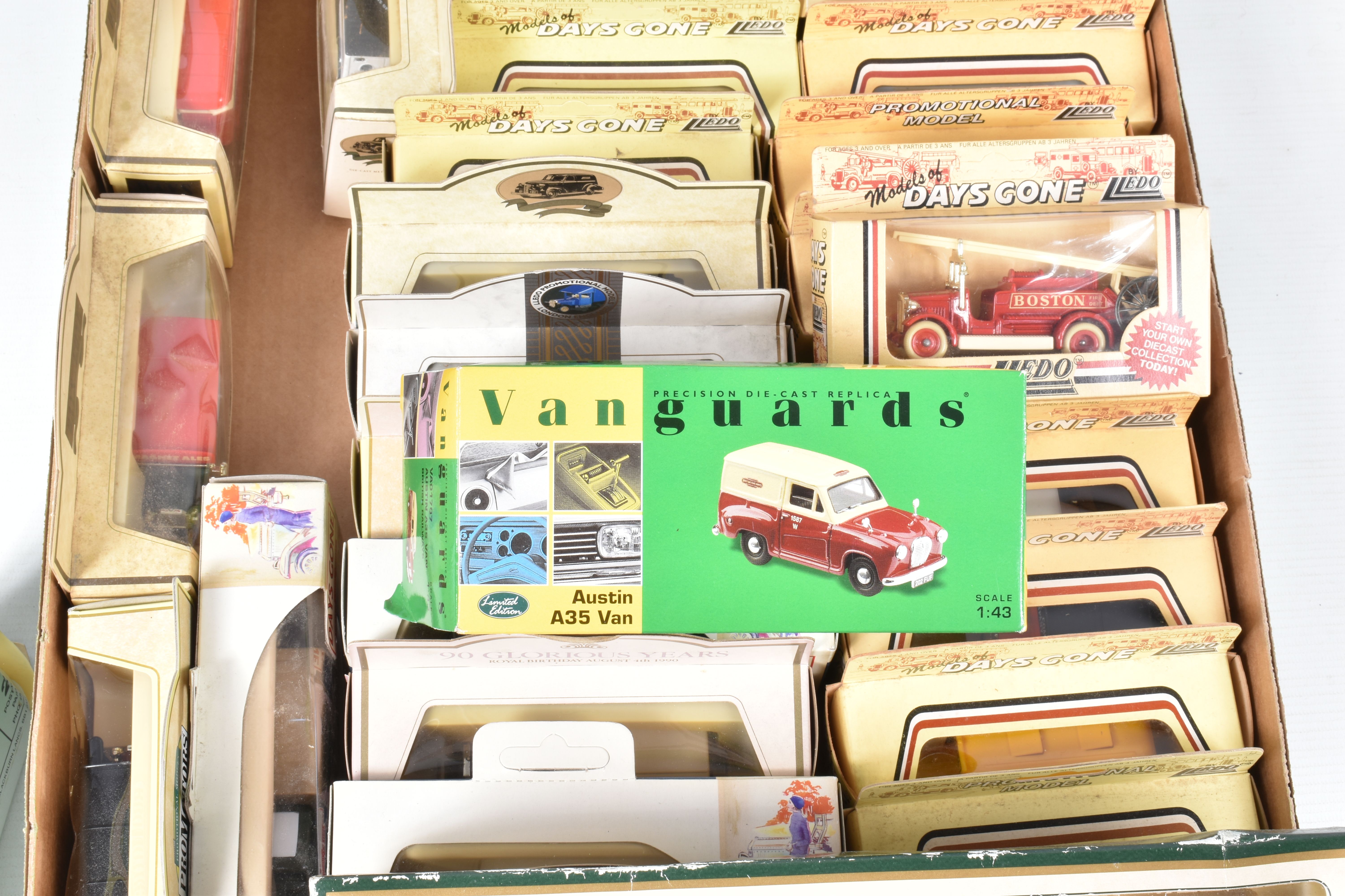 FOUR BOXES OF ASSORTED LLEDO, MATCHBOX AND OXFORD DIECAST MODEL VEHICLES, some of the Lledo models - Image 9 of 17