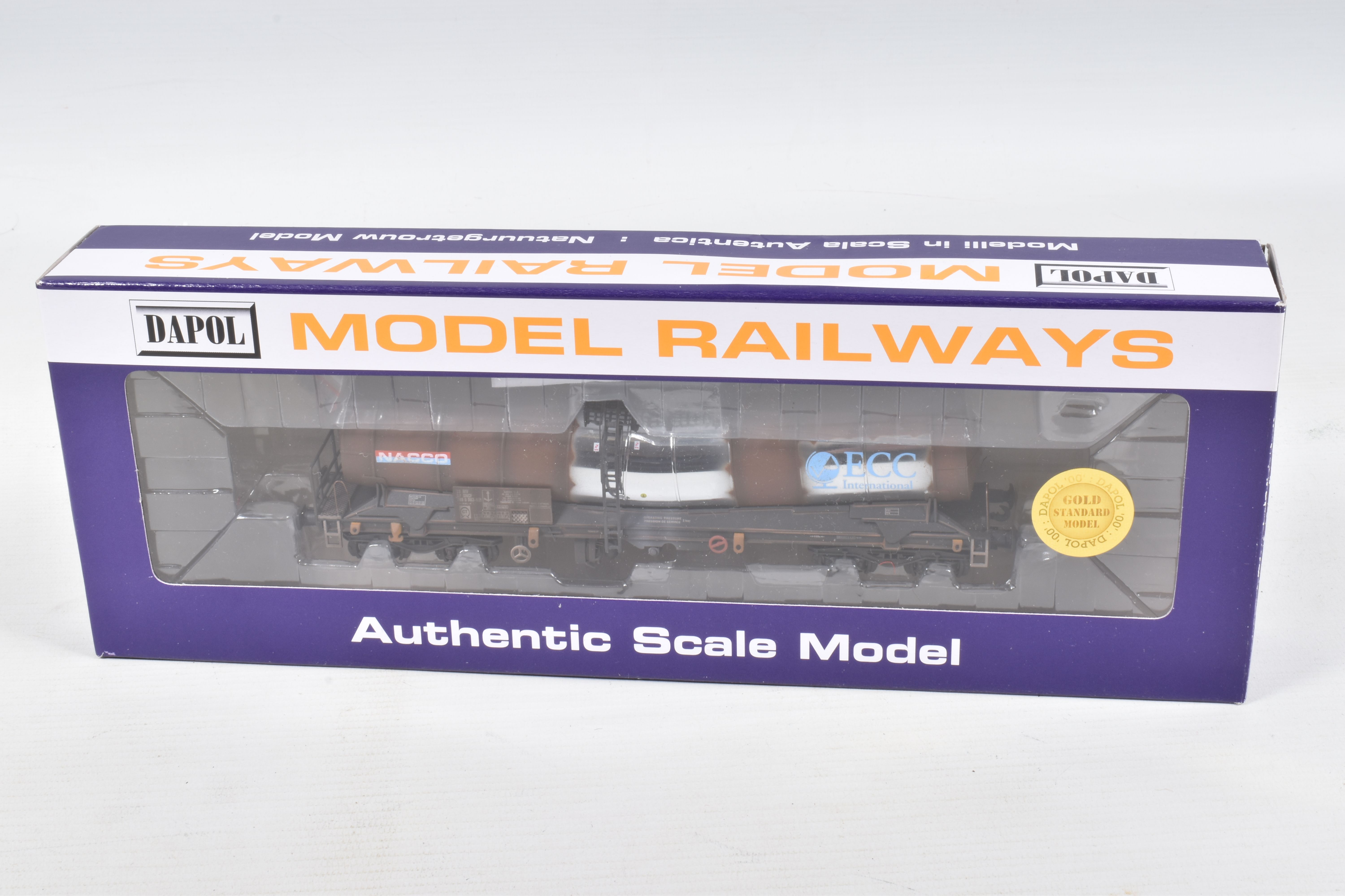 FOUR BOXED OO GAUGE DAPOL MODEL RAILWAY WAGONS, to include a GWR Ale Wagon Twin Pack, Weathered, - Image 8 of 9