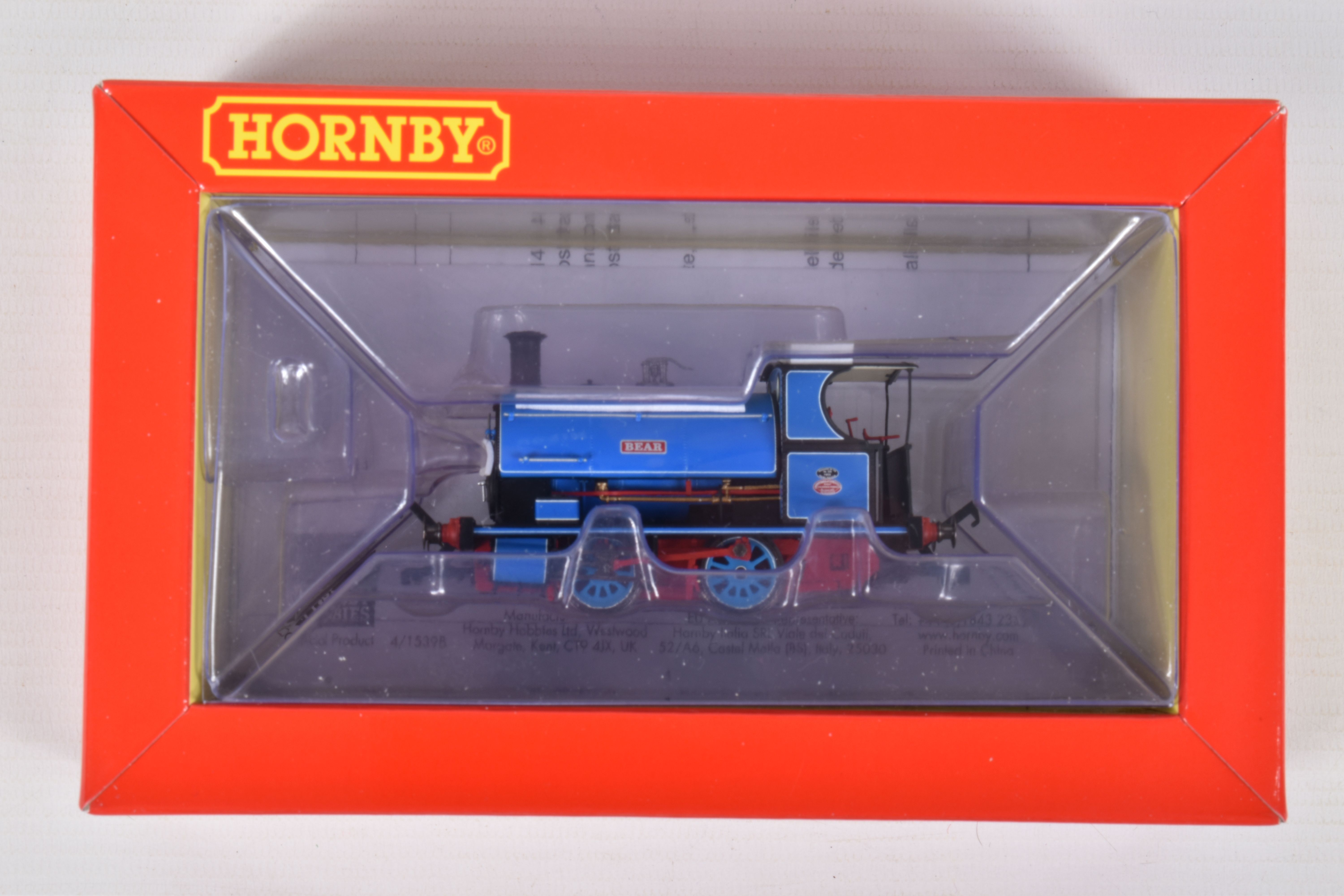 A BOXED OO GAUGE HORNBY MODEL RAILWAY STEAM LOCOMOTIVE Class W4 Peckett 0-5-ST no. 8 'Bear' in Light - Image 3 of 3