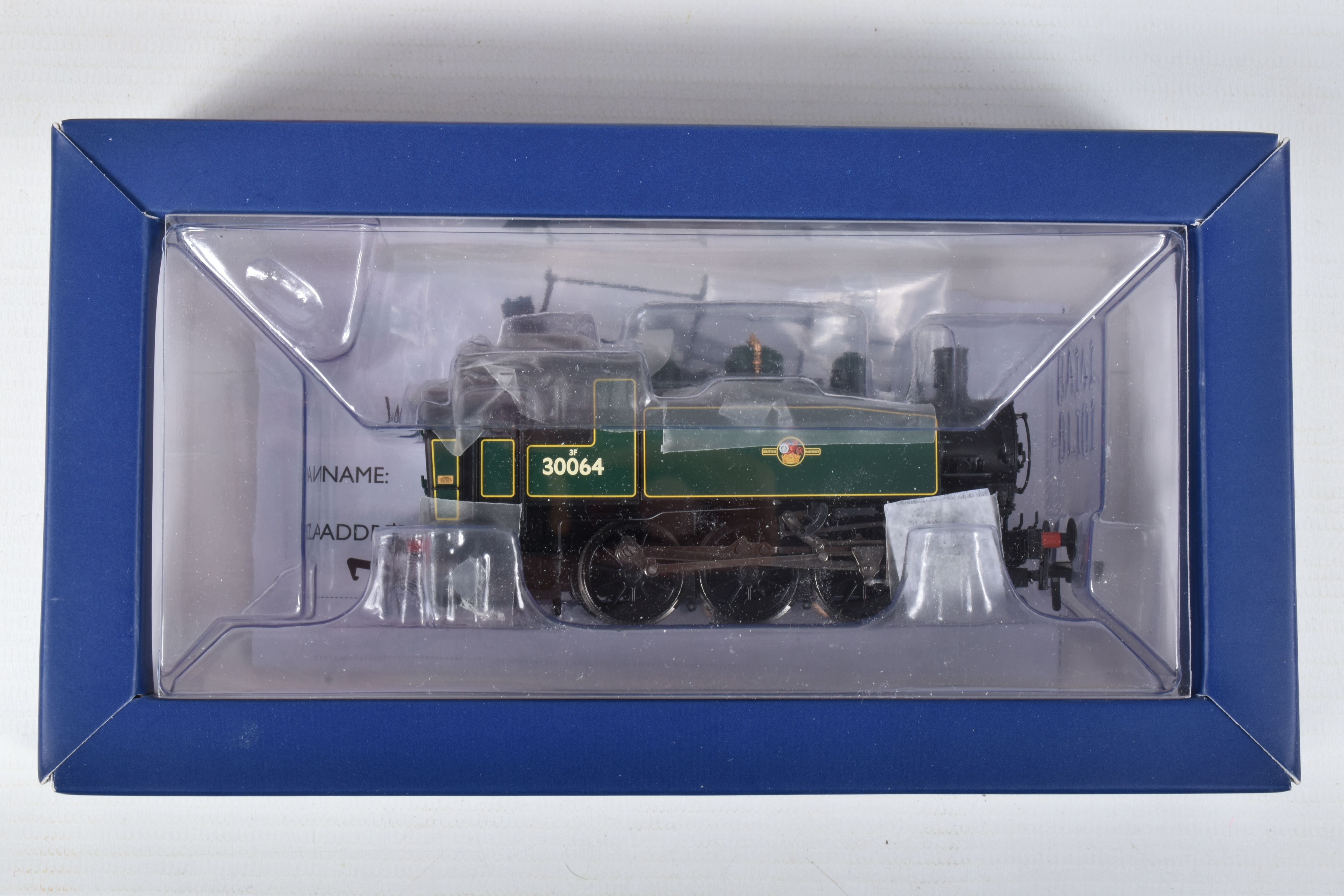 A BOXED OO GAUGE BACHMANN BRANCHLINE MODEL RAILWAY LOCOMOTIVE USA 0-6-0T no. 30064 in BR Lined - Image 3 of 3