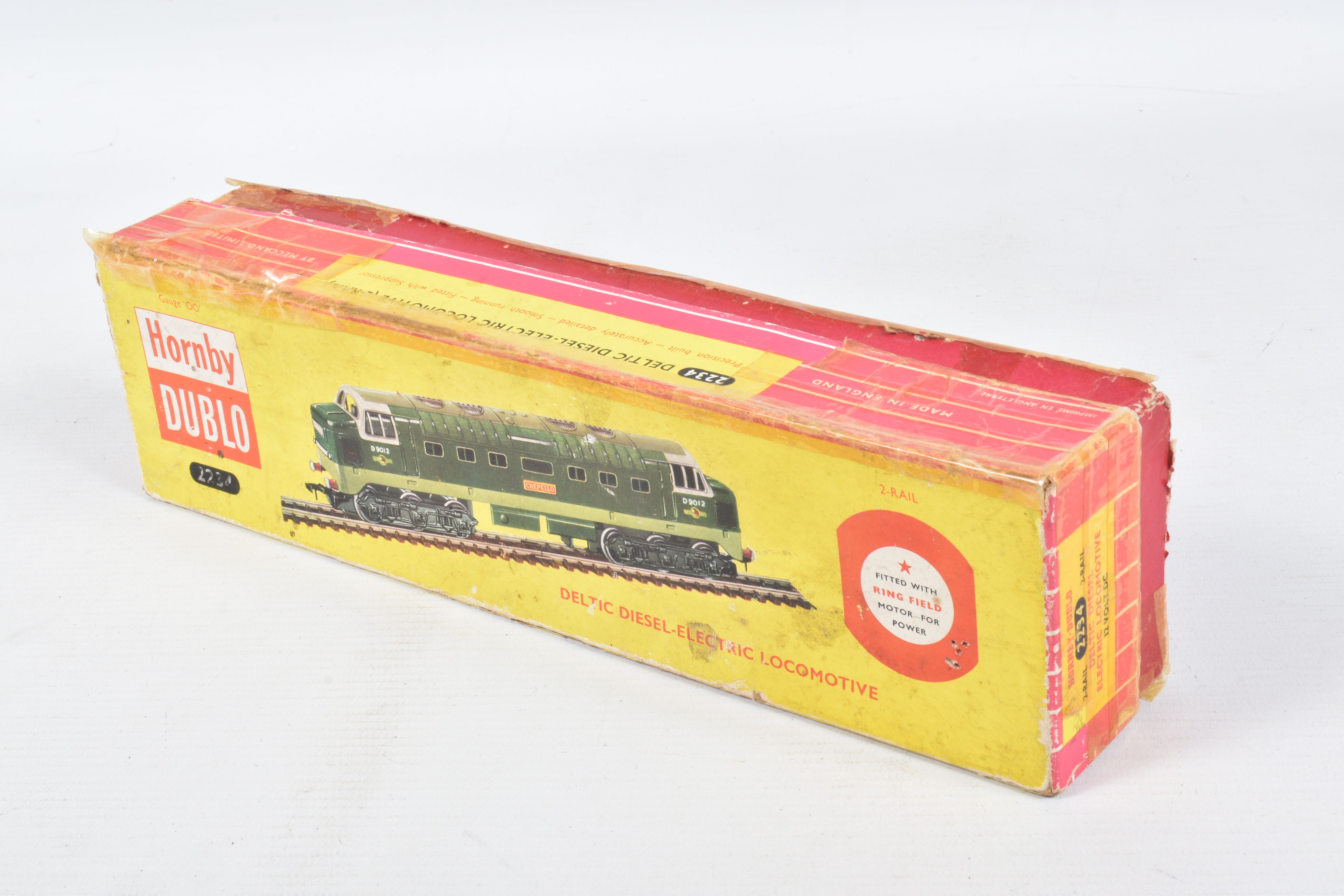 A BOXED HORNBY DUBLO CLASS 55 DELTIC LOCOMOTIVE, 'Crepello' No.D9012, (2234), with an unboxed Hornby - Image 6 of 6