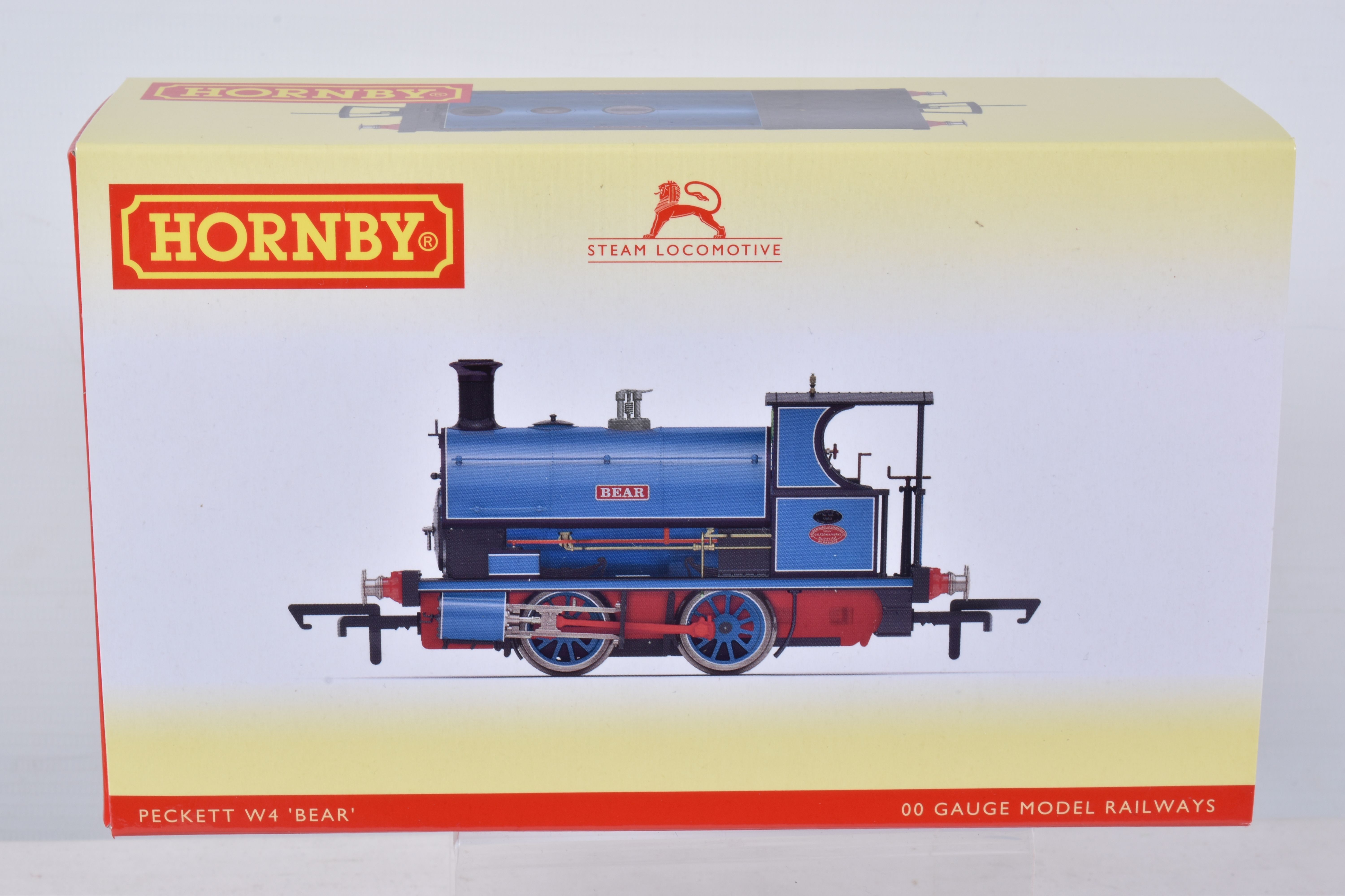 A BOXED OO GAUGE HORNBY MODEL RAILWAY STEAM LOCOMOTIVE Class W4 Peckett 0-5-ST no. 8 'Bear' in Light