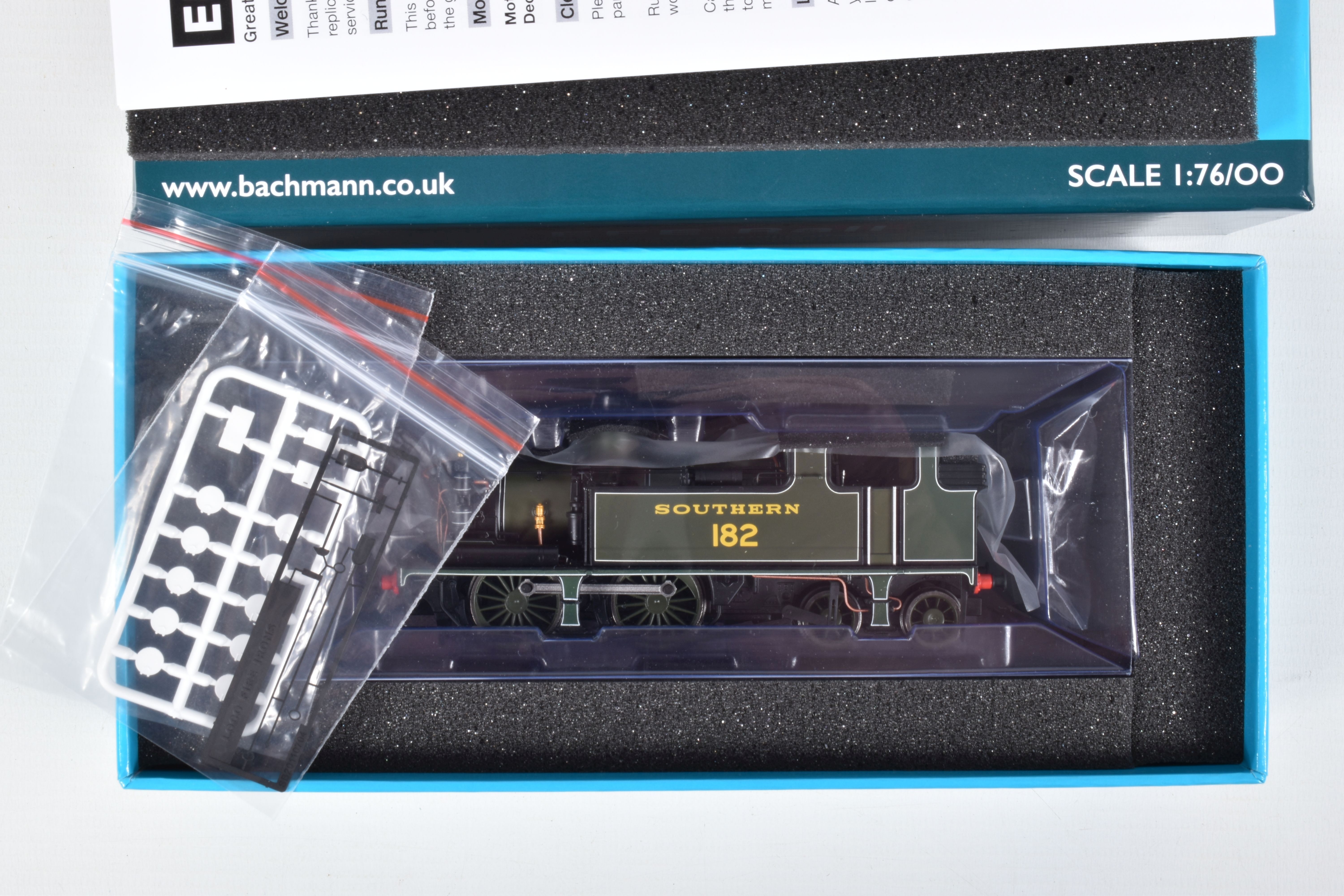 A BOXED OO GAUGE BACHMANN BRANCHLINE EFE RAIL MODEL RAILWAY LOCOMOTIVE LSWR Adams 02 no. 182 in SR - Image 4 of 4