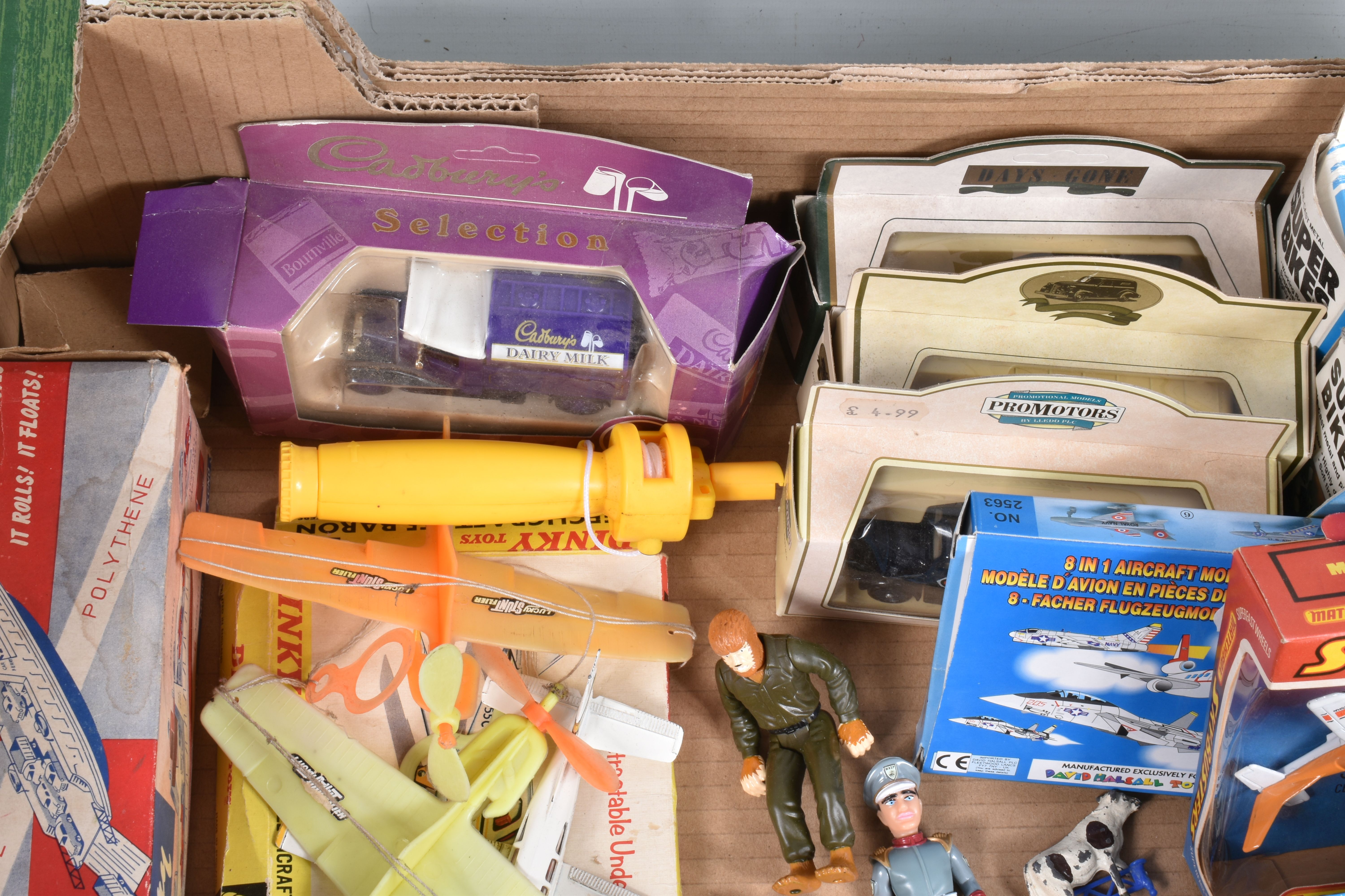 THREE BOXES OF MODEL VEHICLES, FIGURES AND AIRCRAFTS, some boxed and some loose, items include a - Image 3 of 16