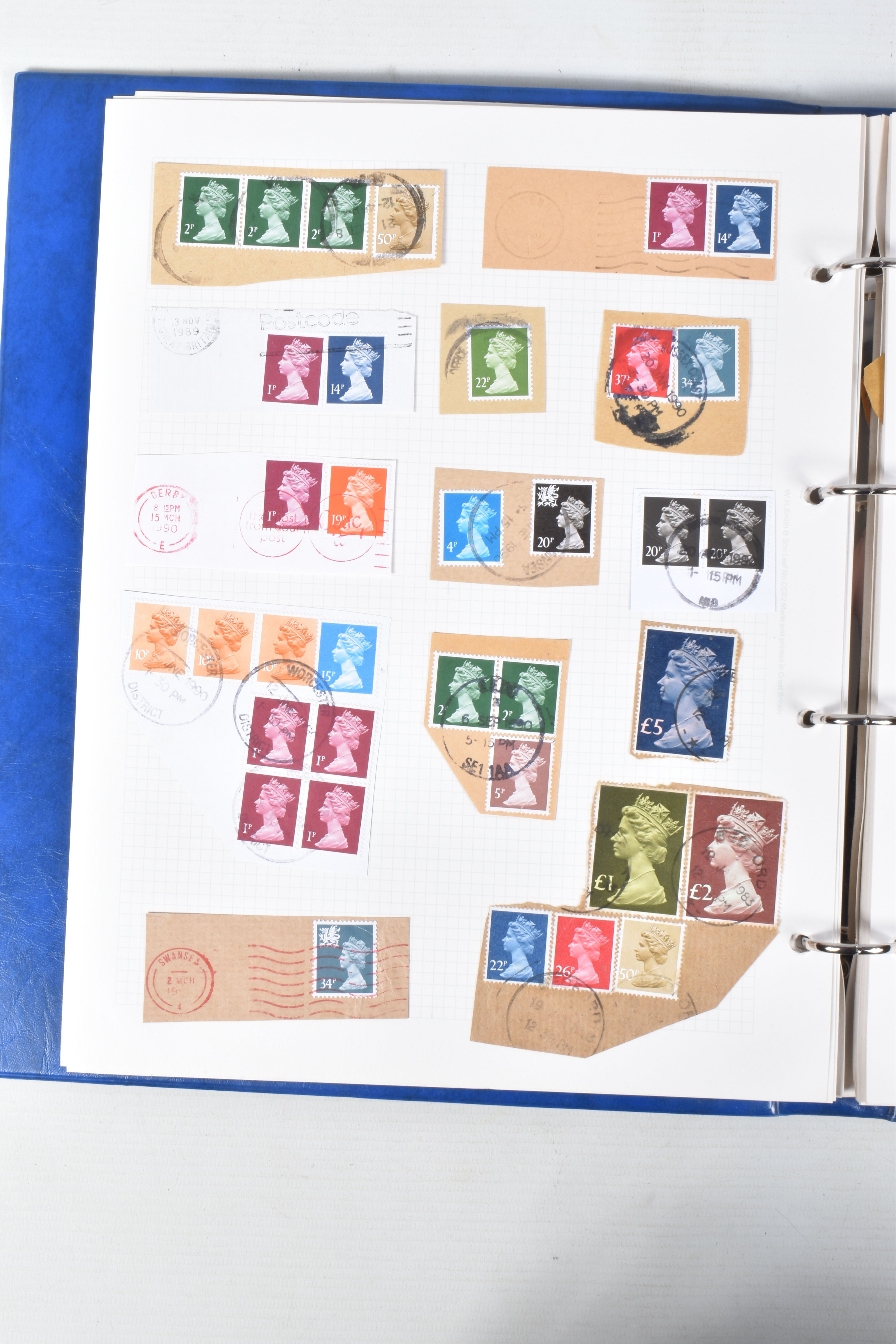 ACCUMULATION OF WORLDWIDE STAMPS IN 5 ALBUMS AND LOOSE IN PACKETS - Image 5 of 16