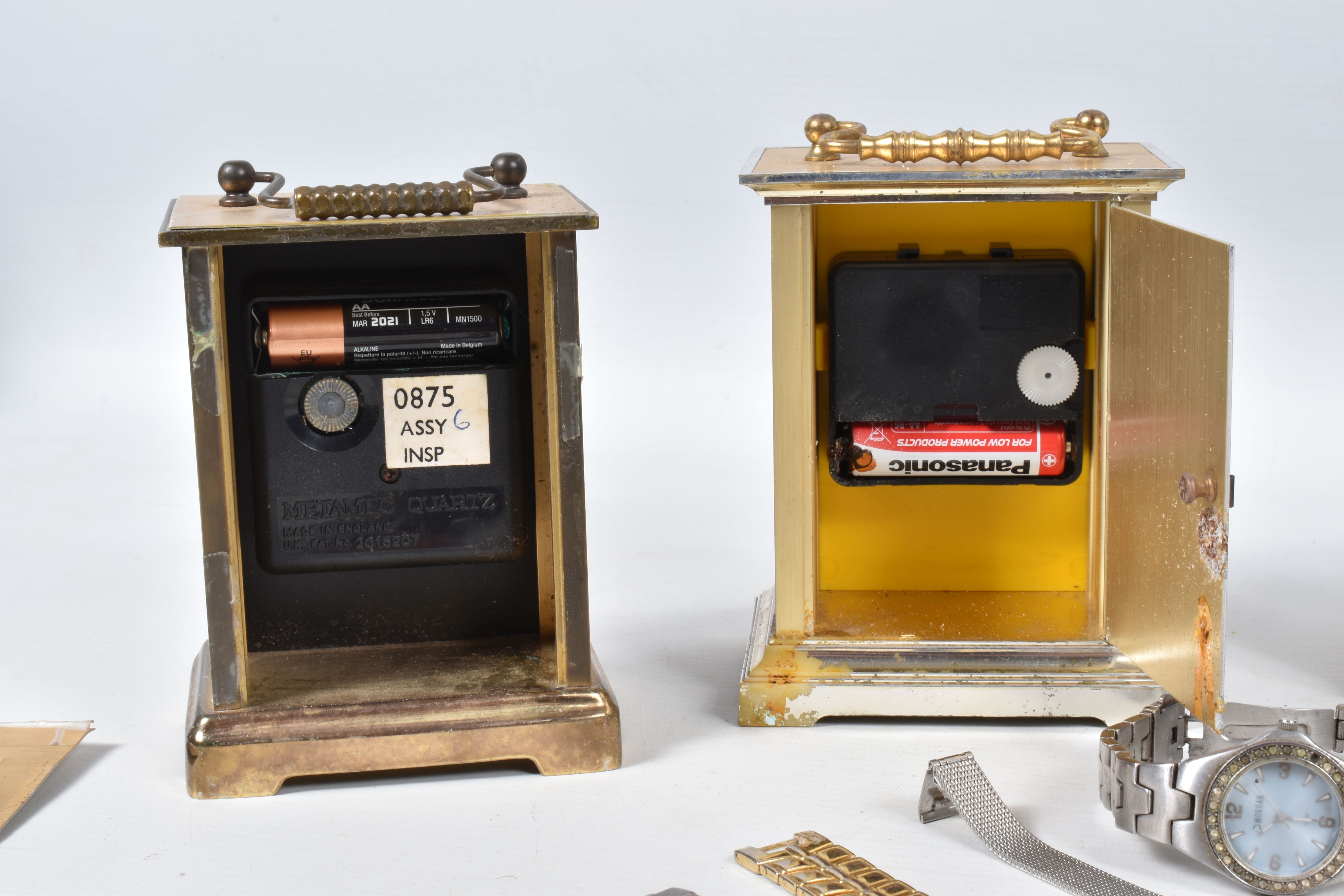 A SMALL COLLECTION OF WATCHES AND QUARTZ CARRIAGE CLOCKS, to include two quartz carriage clocks, one - Image 4 of 8