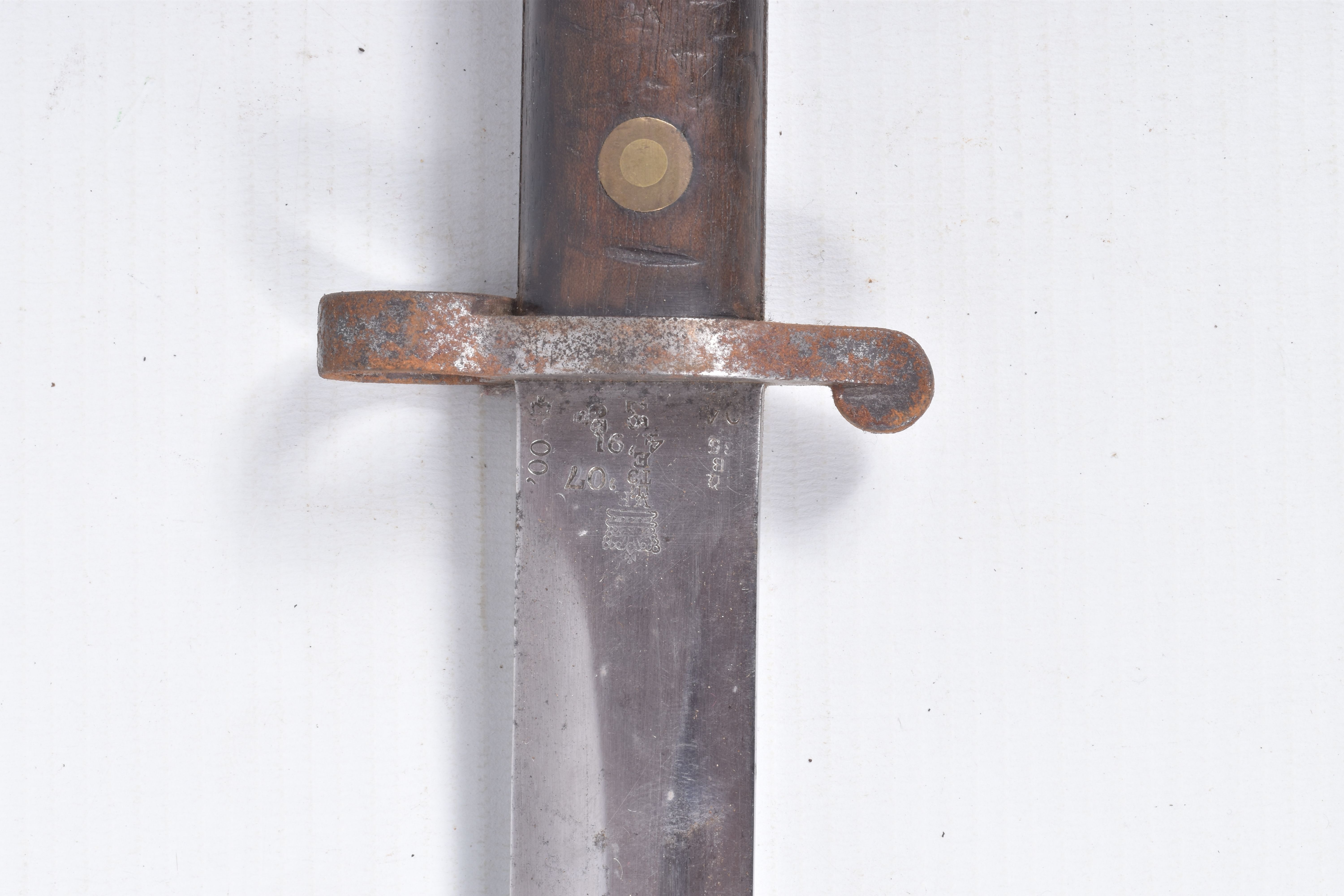 THREE BAYONETS AND A KUKRI STYLE KNIFE, these include a French Graf Bayonet, a 1907 Pattern - Image 81 of 92