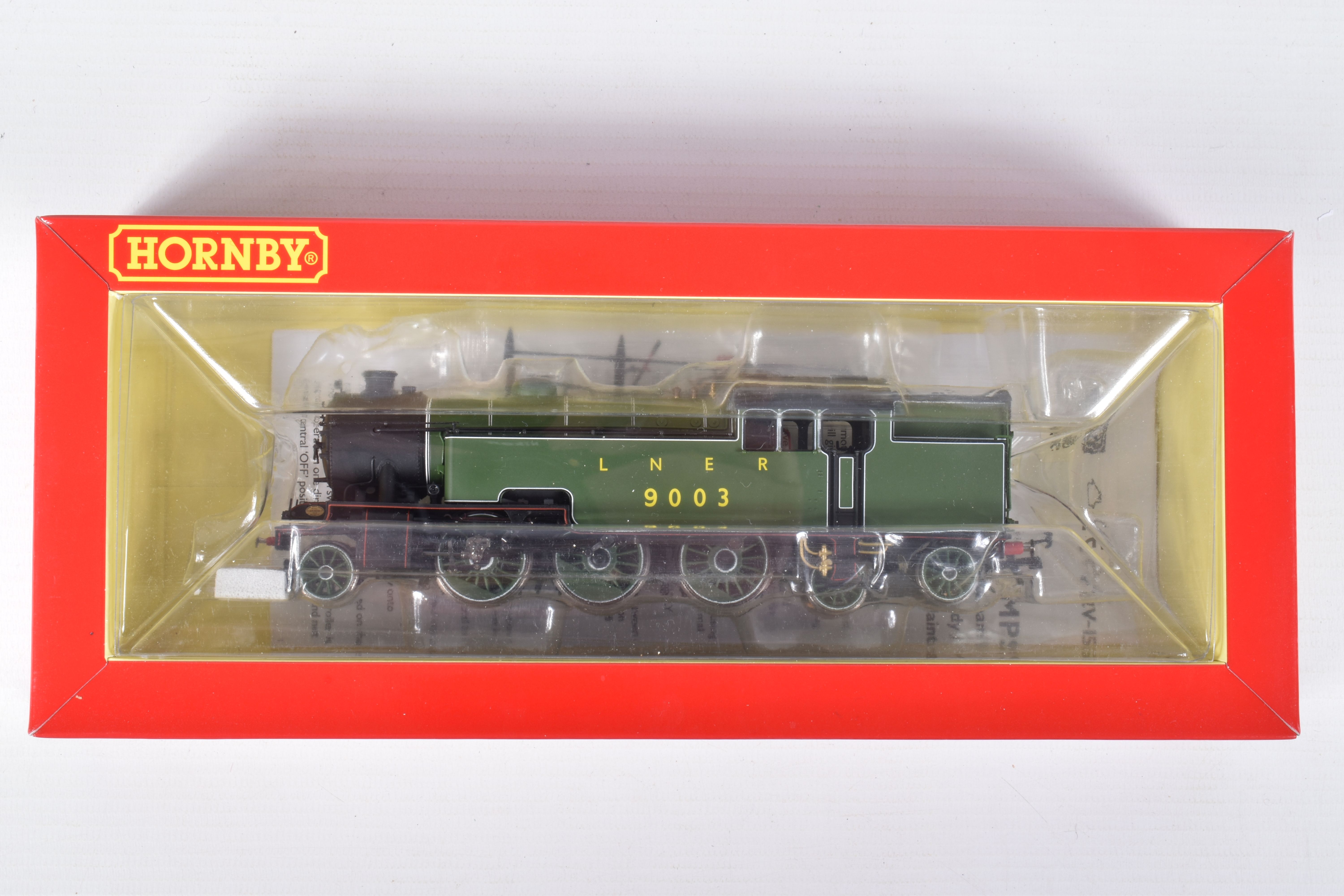 A BOXED OO GAUGE HORNBY MODEL RAILWAY STEAM LOCOMOTIVE Class L1 2-6-4 no. 9003 in LNER Apple - Image 3 of 3