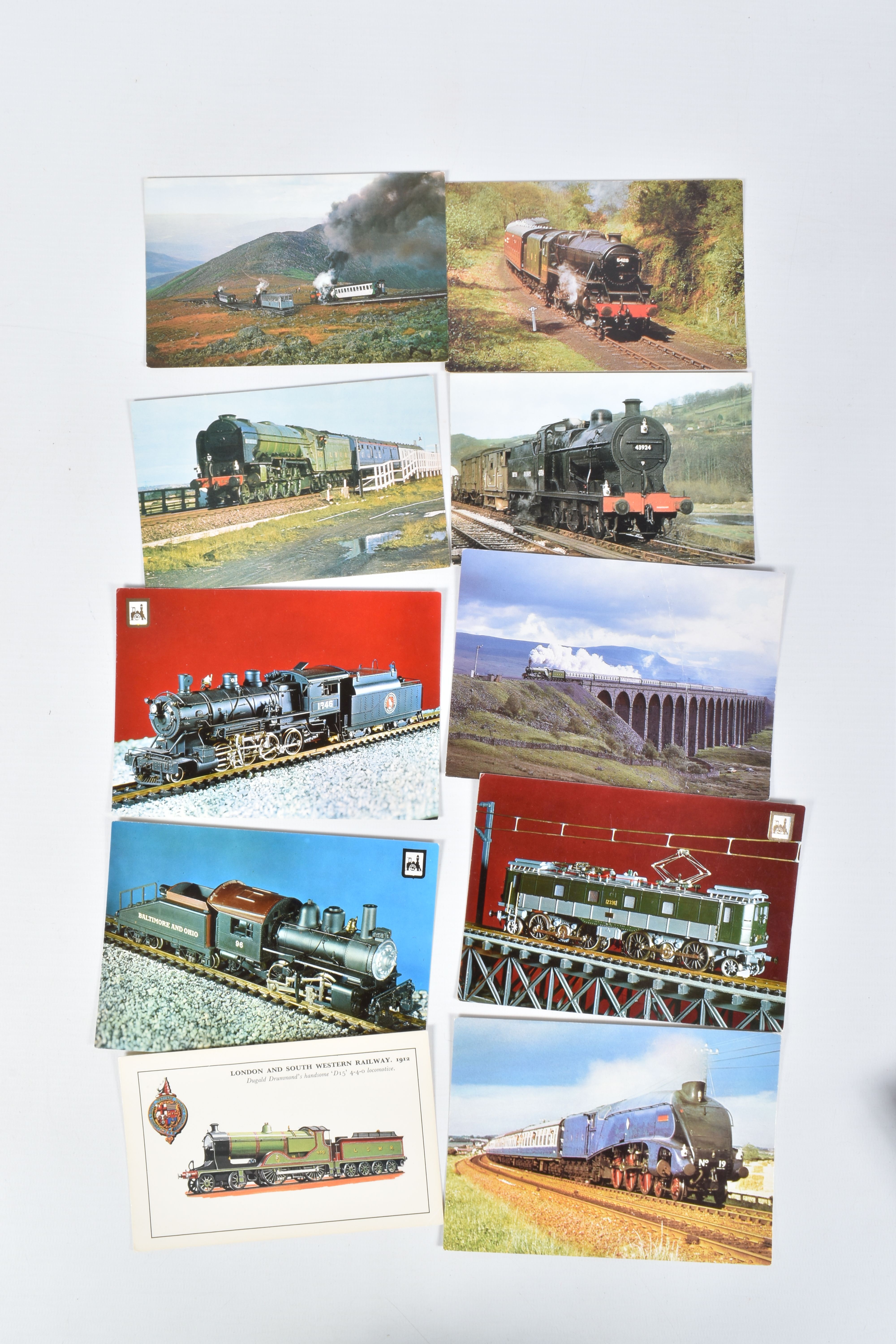 A LARGE COLLECTION OF POSTCARDS, APPROXIMATLEY 500, to includes postcards relating to trains, also - Image 7 of 10