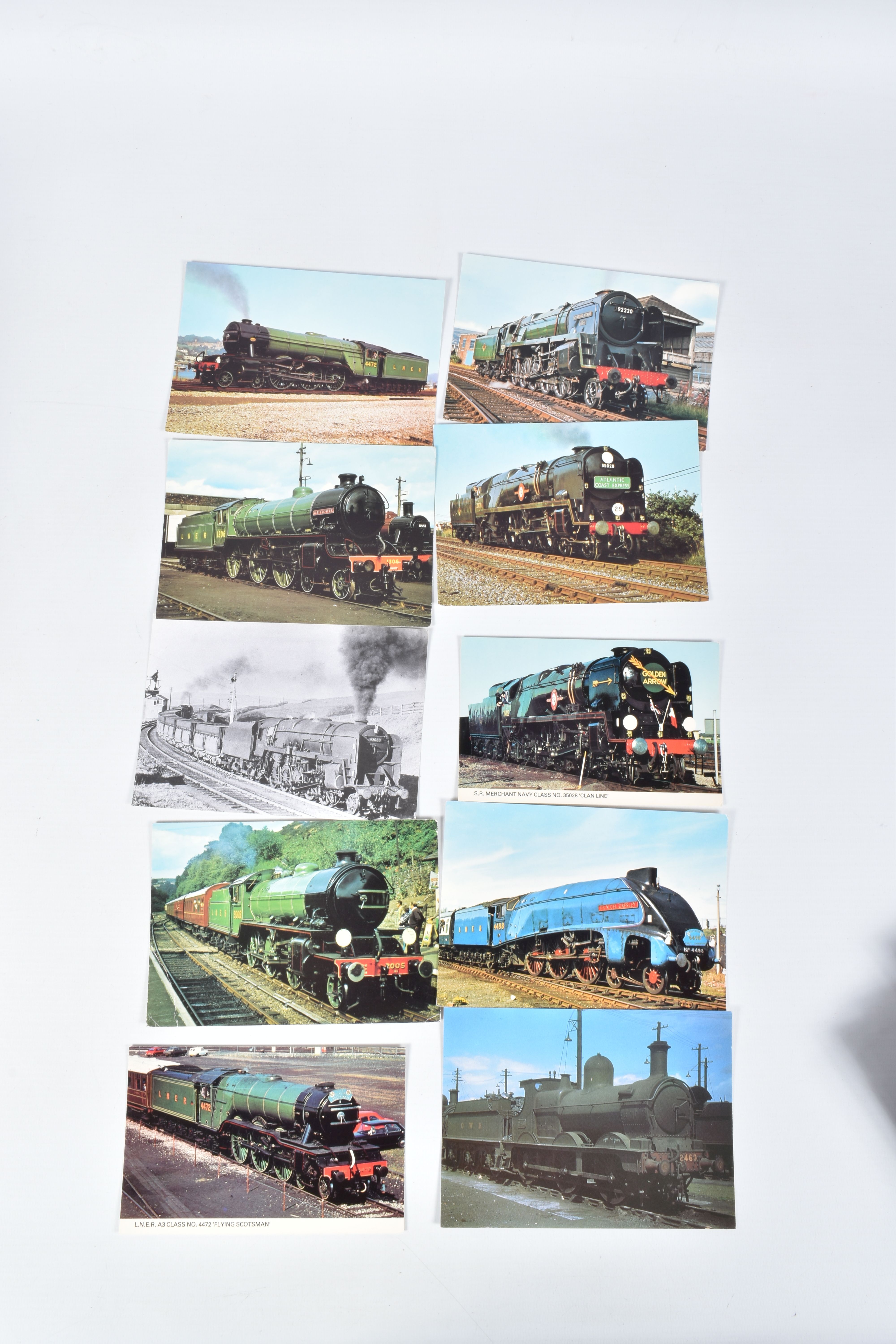 A LARGE COLLECTION OF POSTCARDS, APPROXIMATLEY 500, to includes postcards relating to trains, also - Image 9 of 10