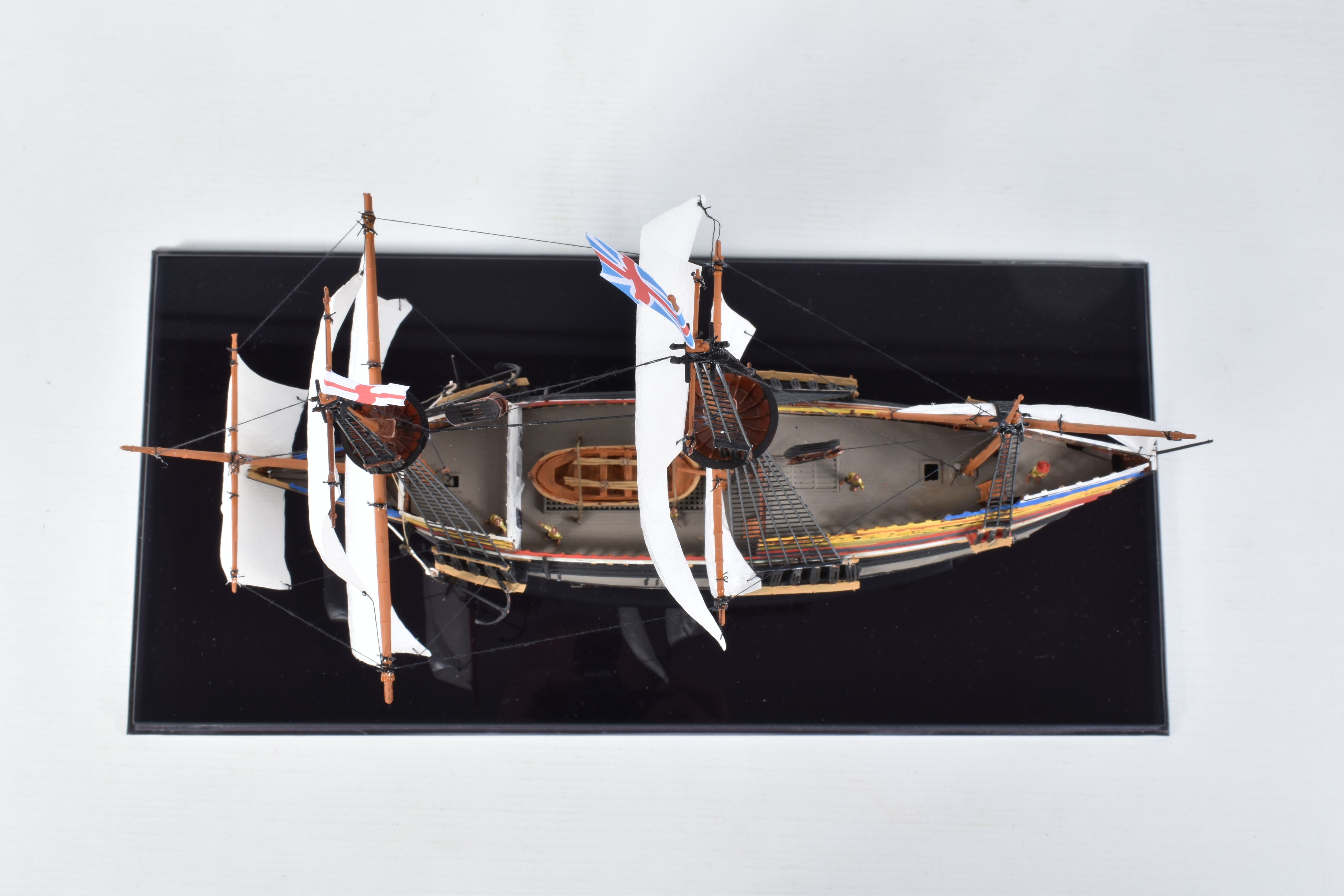 THREE CONSTRUCTED REVELL PLASTIC KITS OF BRITISH SHIPS ALL HOUSED IN PERSPEX DISPLAY CASES, ' - Bild 15 aus 21