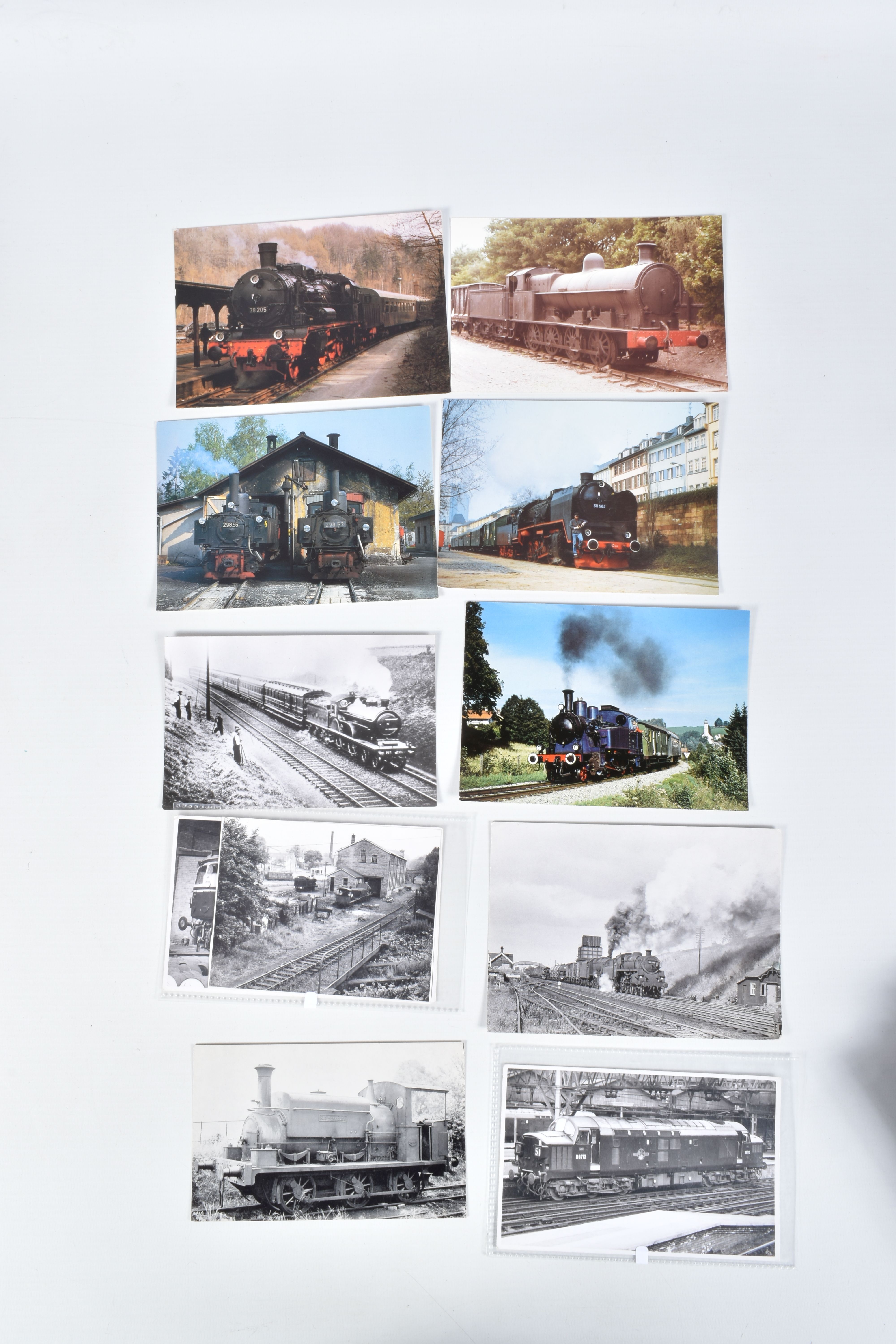 A LARGE COLLECTION OF POSTCARDS, APPROXIMATLEY 500, to includes postcards relating to trains, also - Image 10 of 10