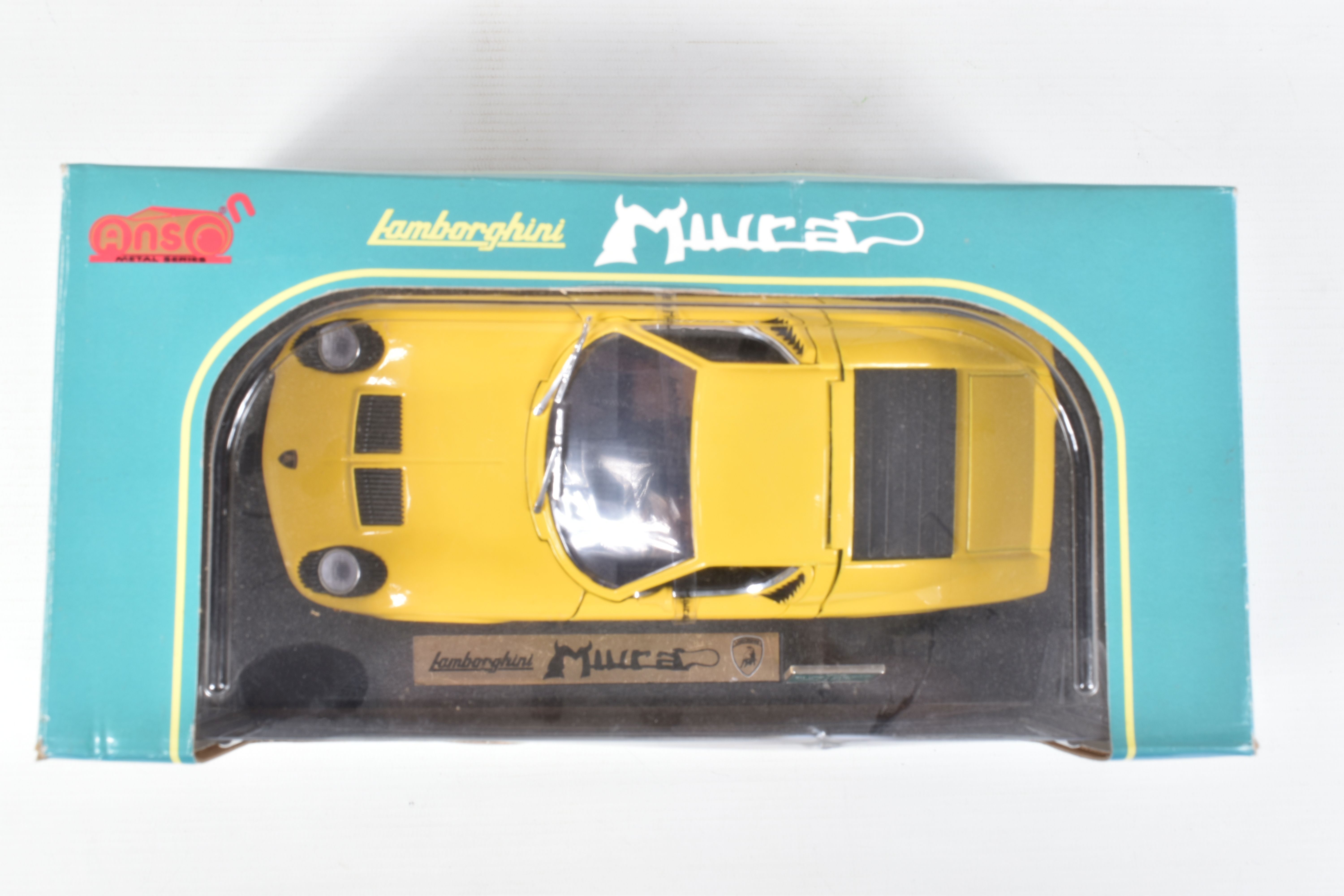 FIVE BOXED AND TWO LOOSE DIECAST MODEL VEHICLES, to include a Bburago Lamborghini Countach 1988 - Image 4 of 19