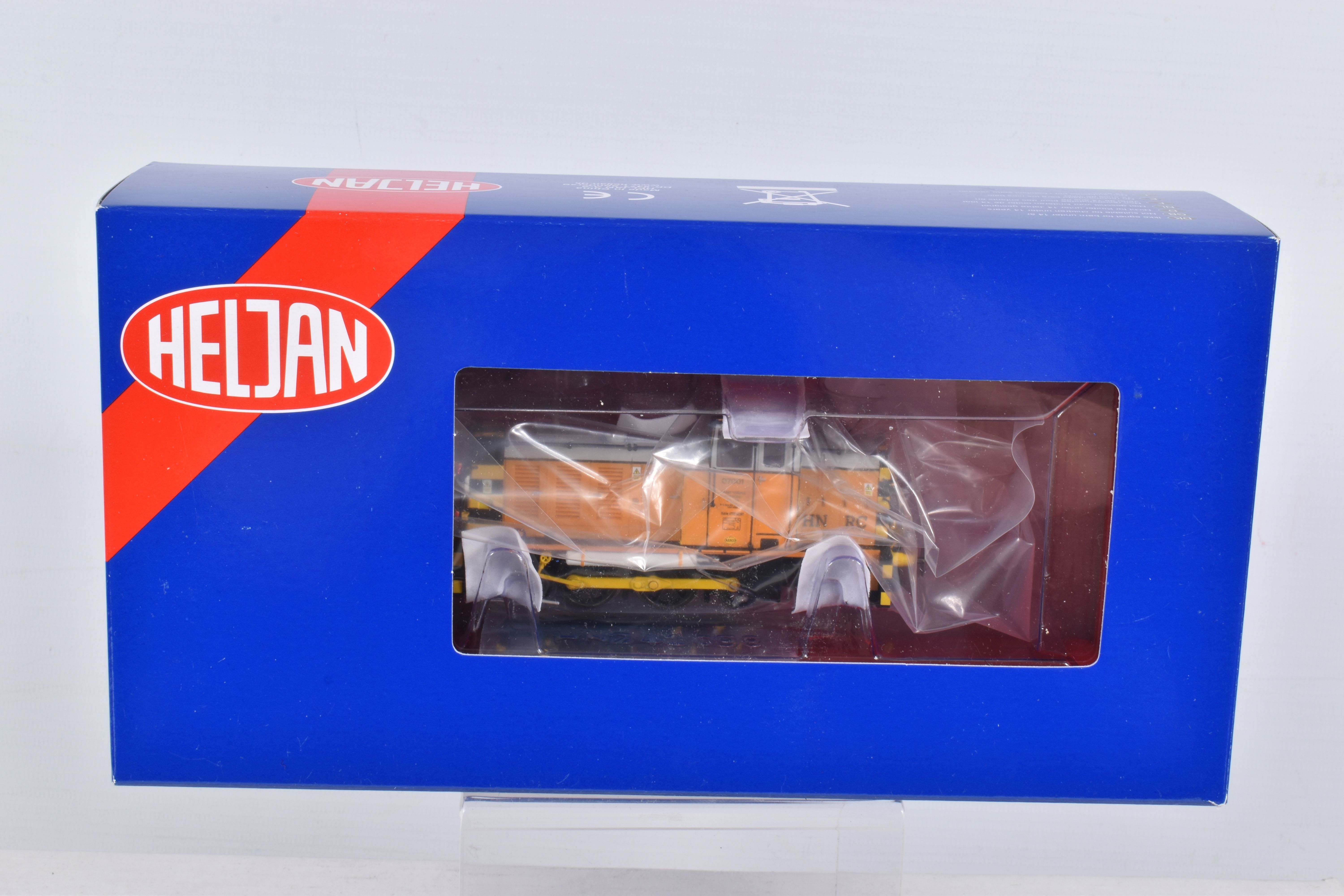A BOXED OO GAUGE HELJAN MODEL RAILWAY DIESEL SHUNTER LOCOMOTIVE Class 07 V1 no. 07001 'Ruston &