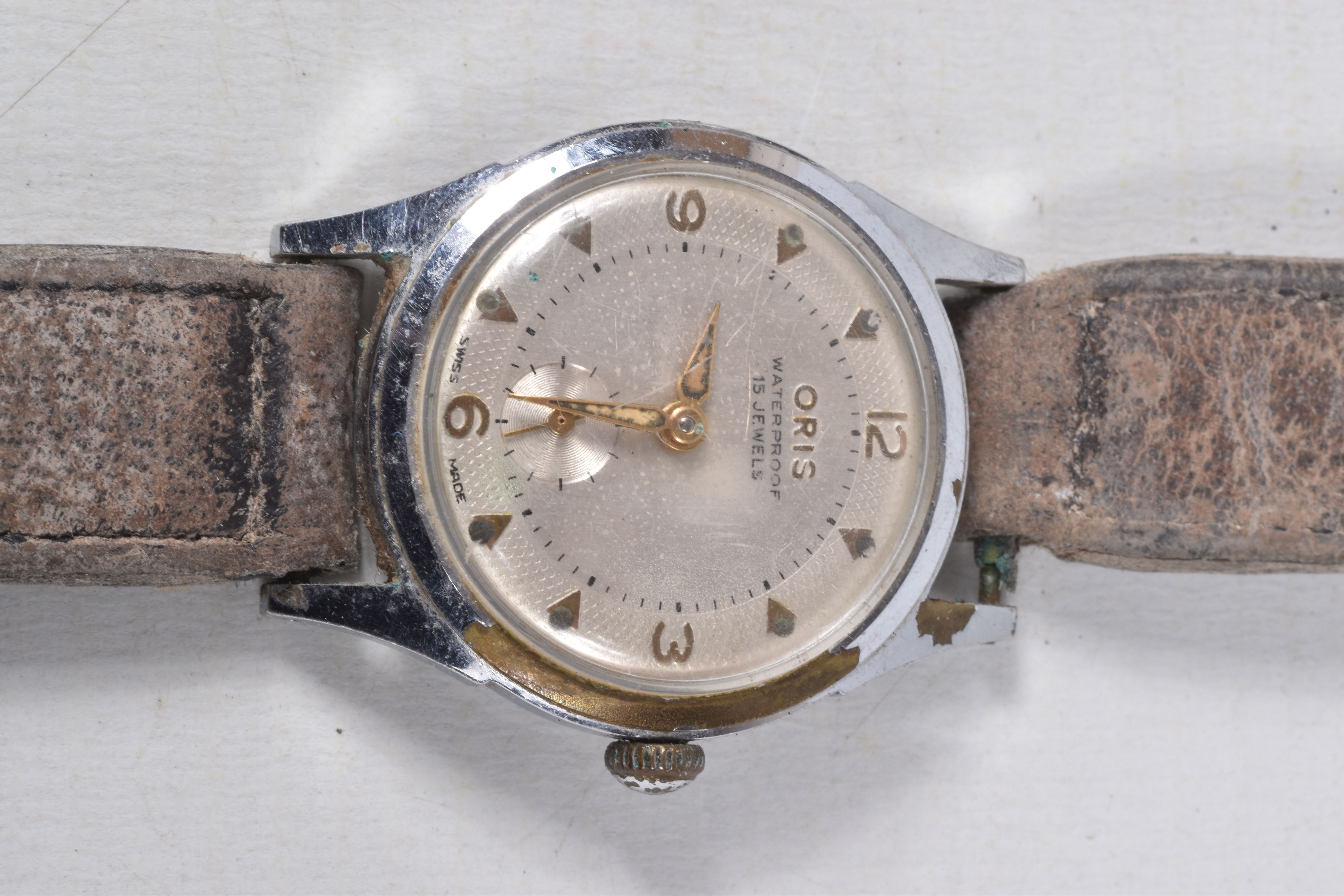 THREE GENTS WRISTWATCHES, to include a manual wind, 'Oris' wristwatch, round silvered dial, - Image 2 of 12