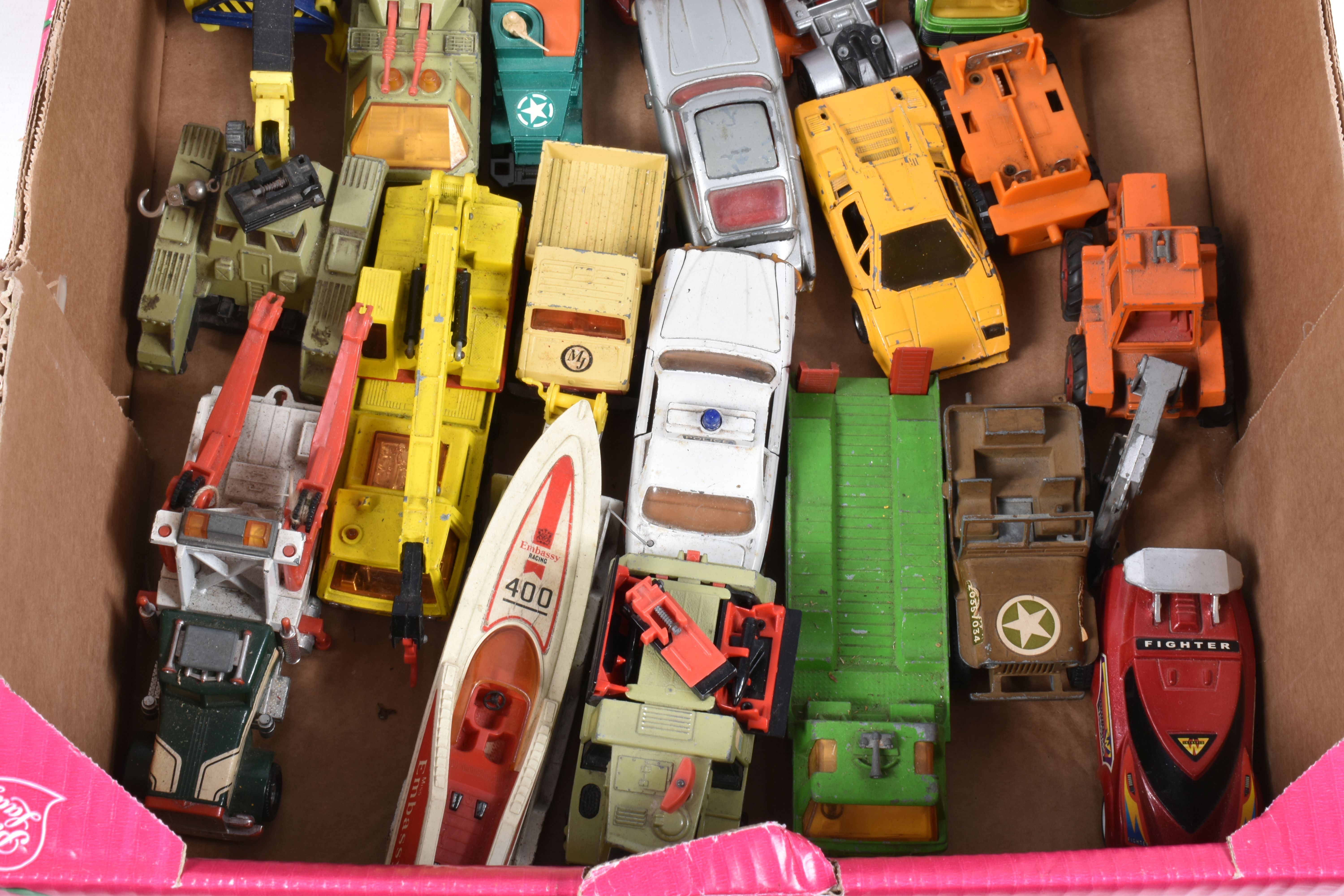 THREE BOXES OF BOXED AND UNBOXED MODEL VEHICLES AND AIRCRAFTS, some of the model aircrafts include a - Image 13 of 13